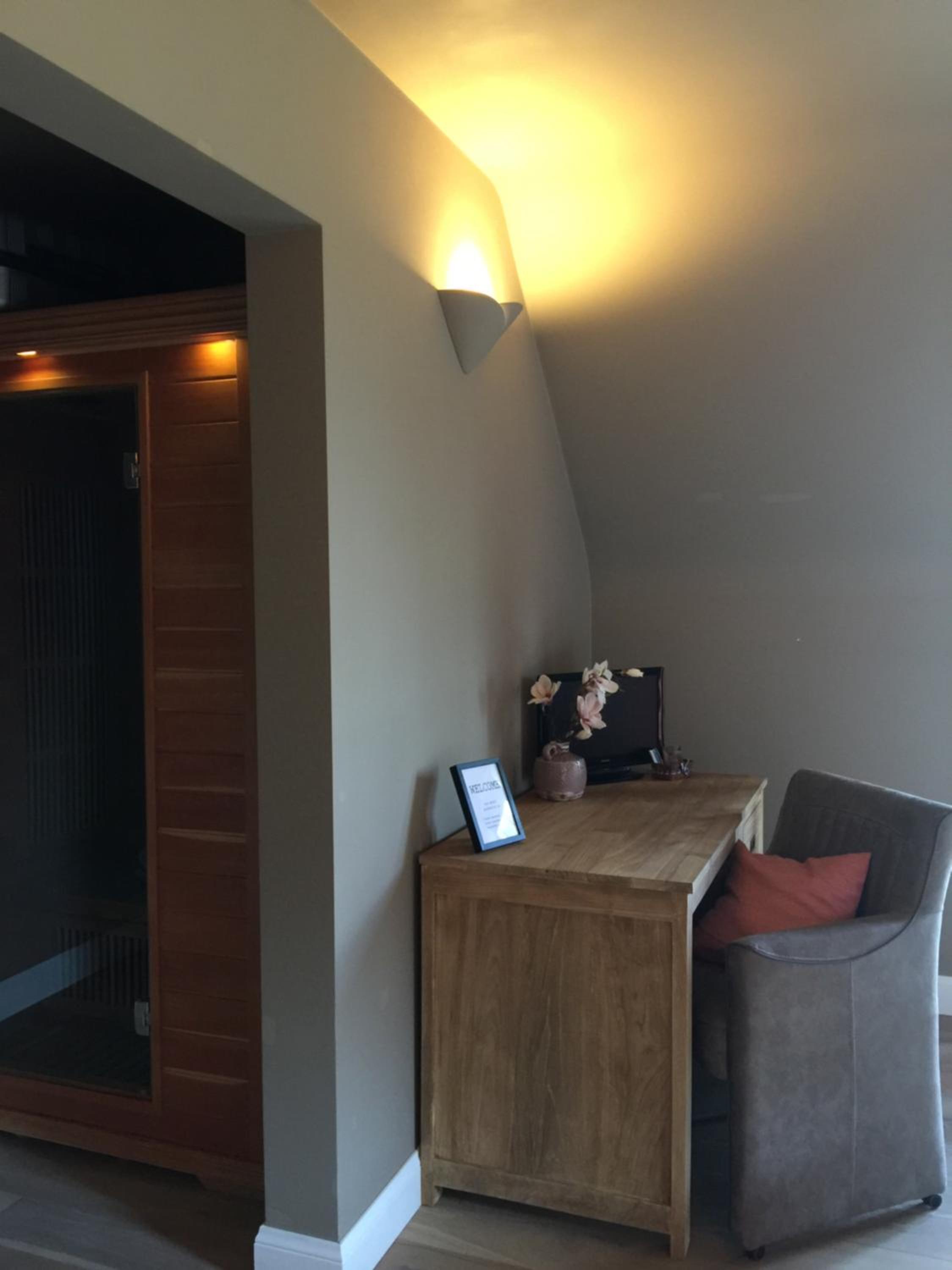 Superior King Room photo 2