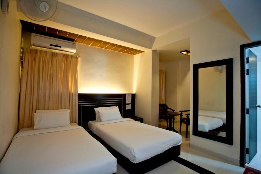 Deluxe Twin Room photo 2