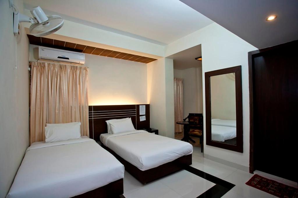 Deluxe Twin Room photo 1