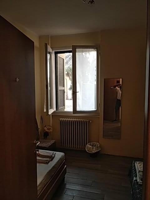 Twin Room with Shared Bathroom photo 3