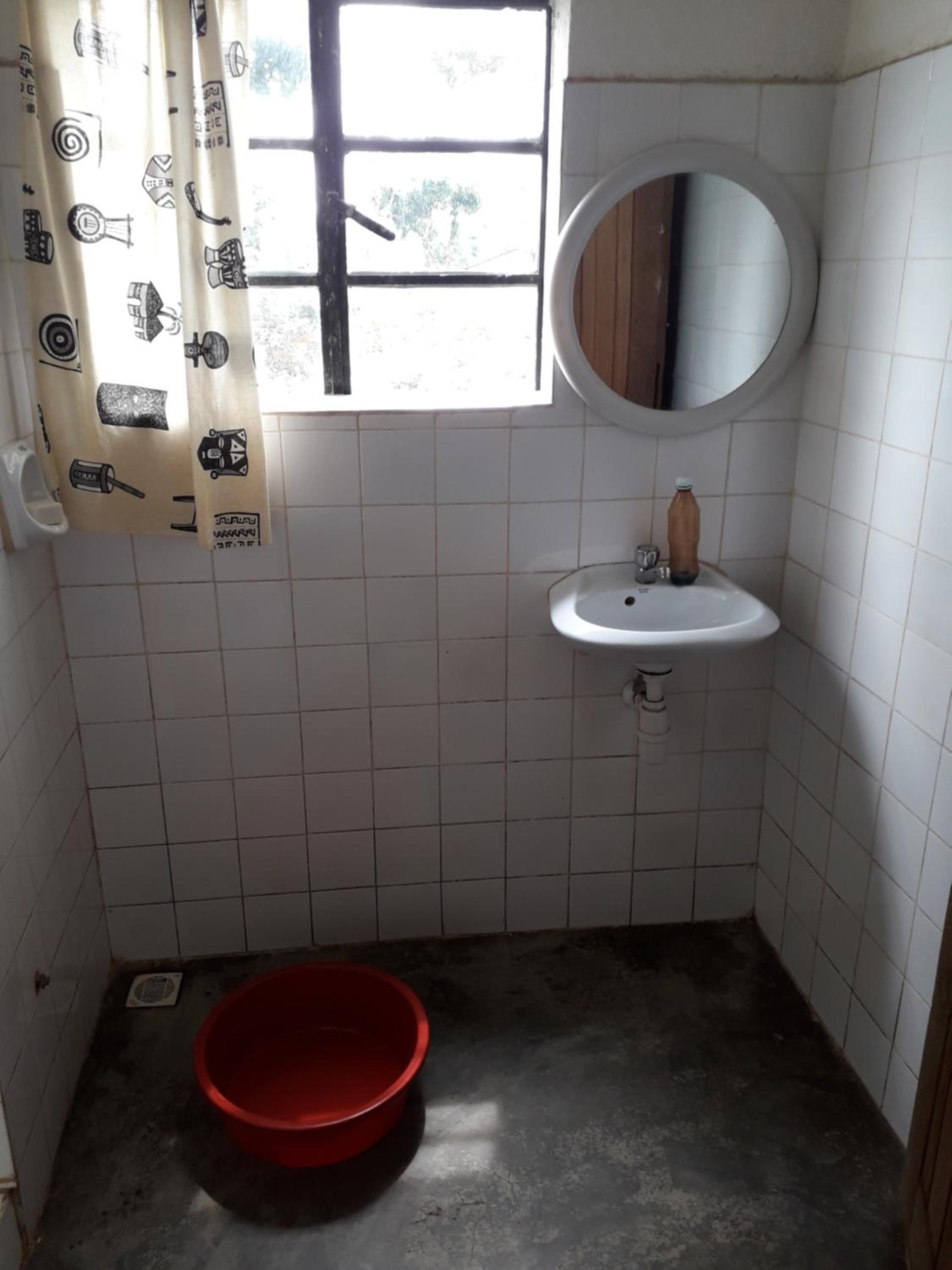 10-Bed Mixed Dormitory Room photo 2