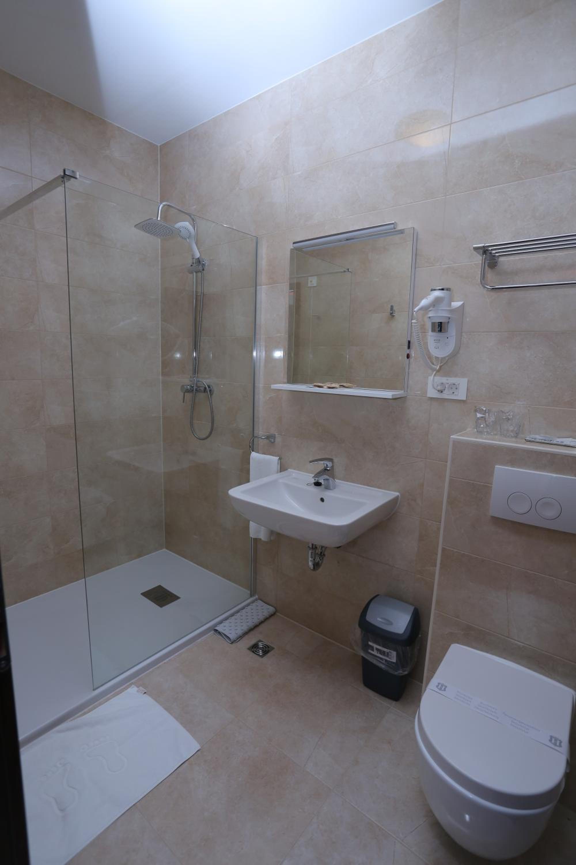 Triple Room photo 2
