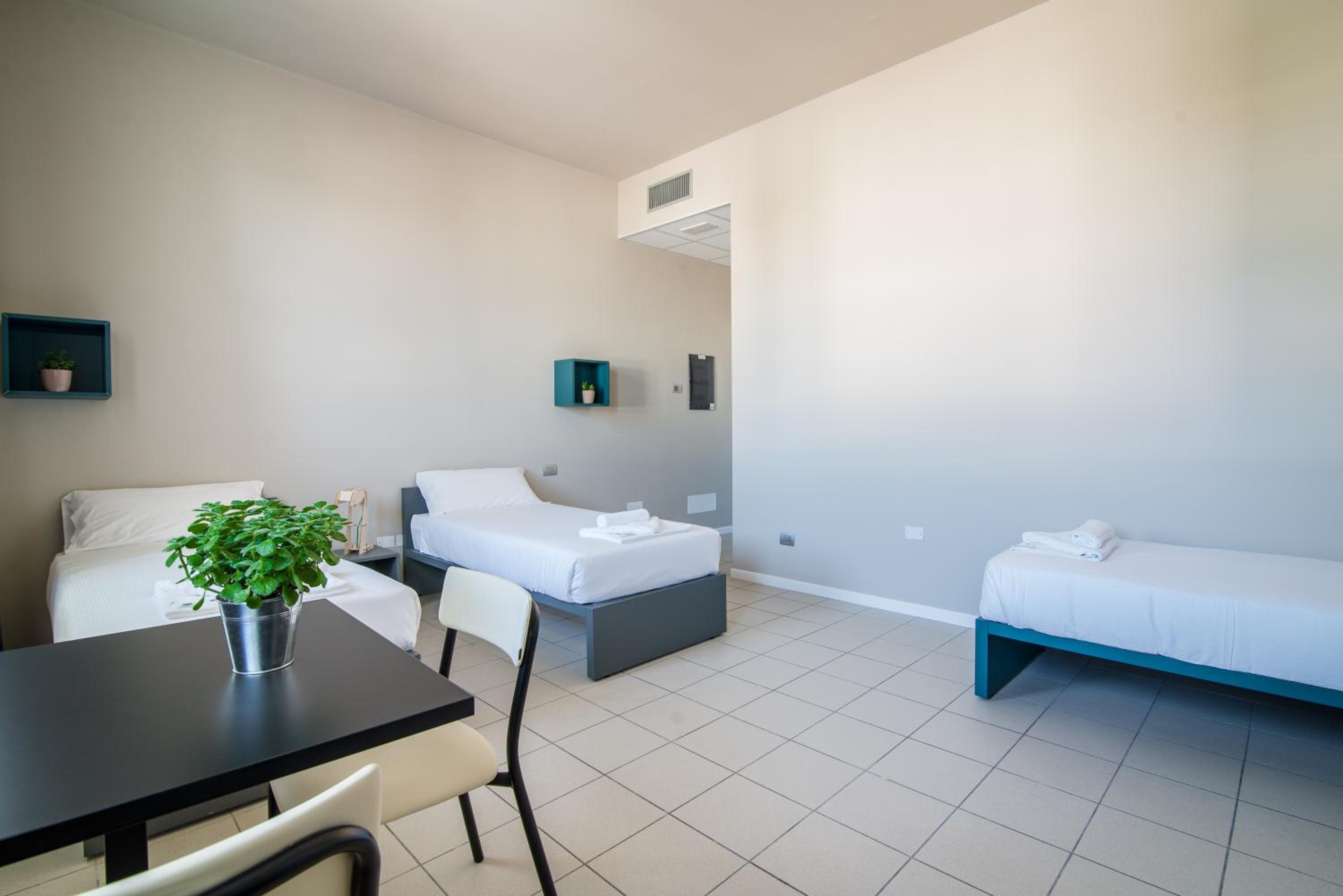 Triple Room - Photo 2