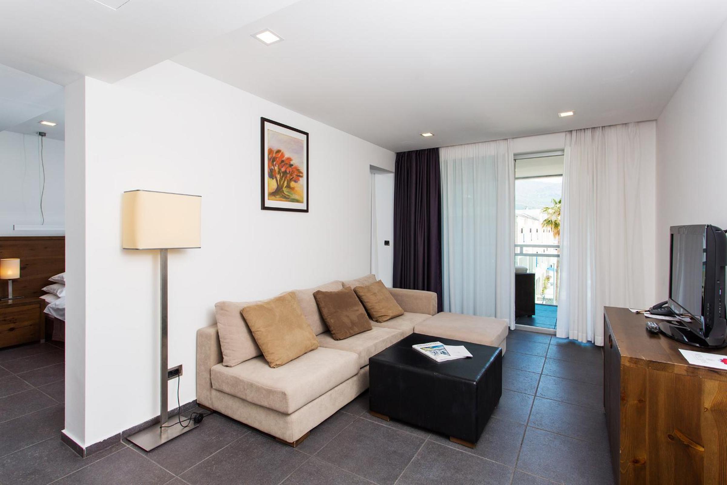 Superior Double Room - Photo 2