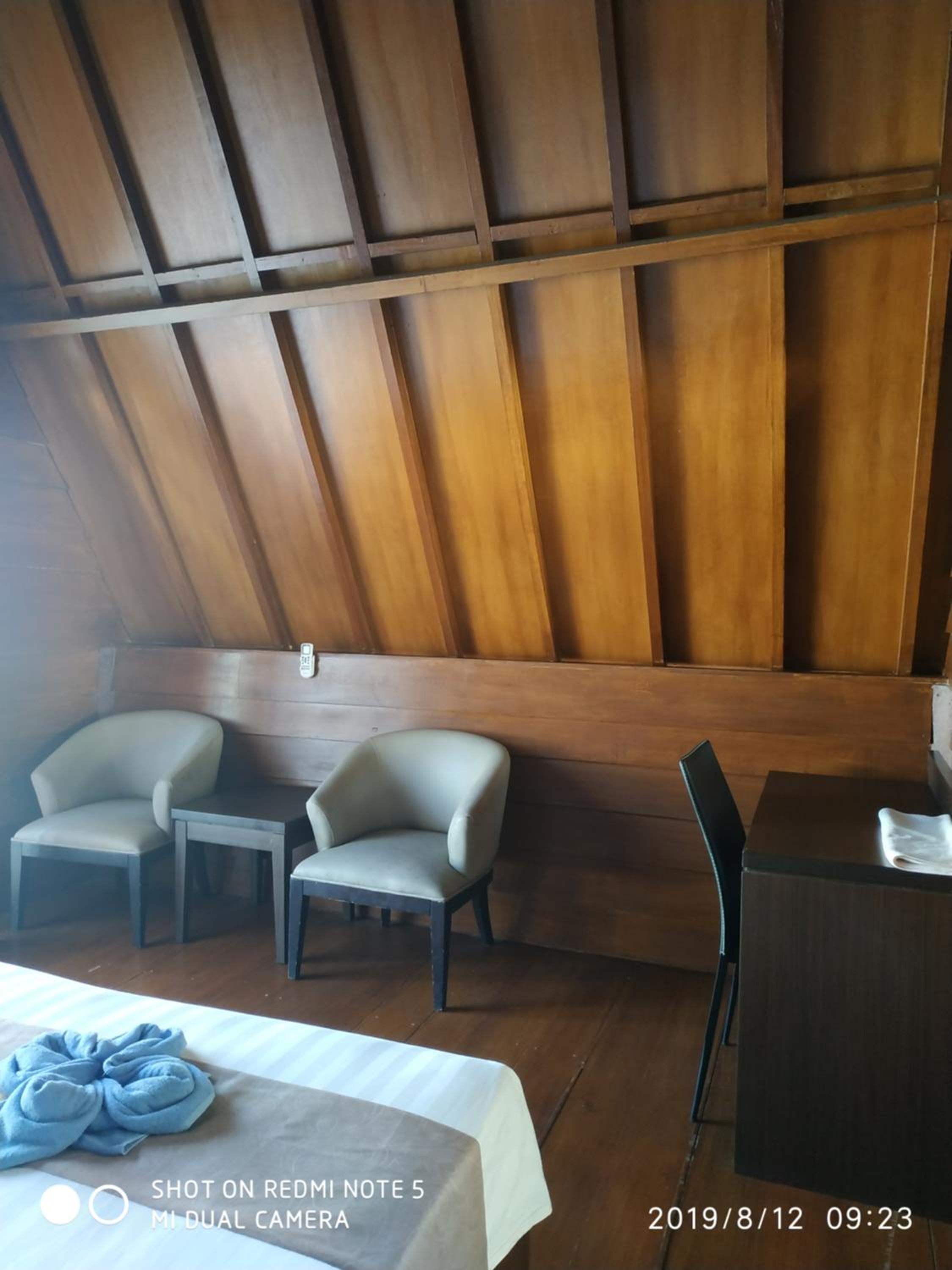 Superior Bungalow - Photo 20