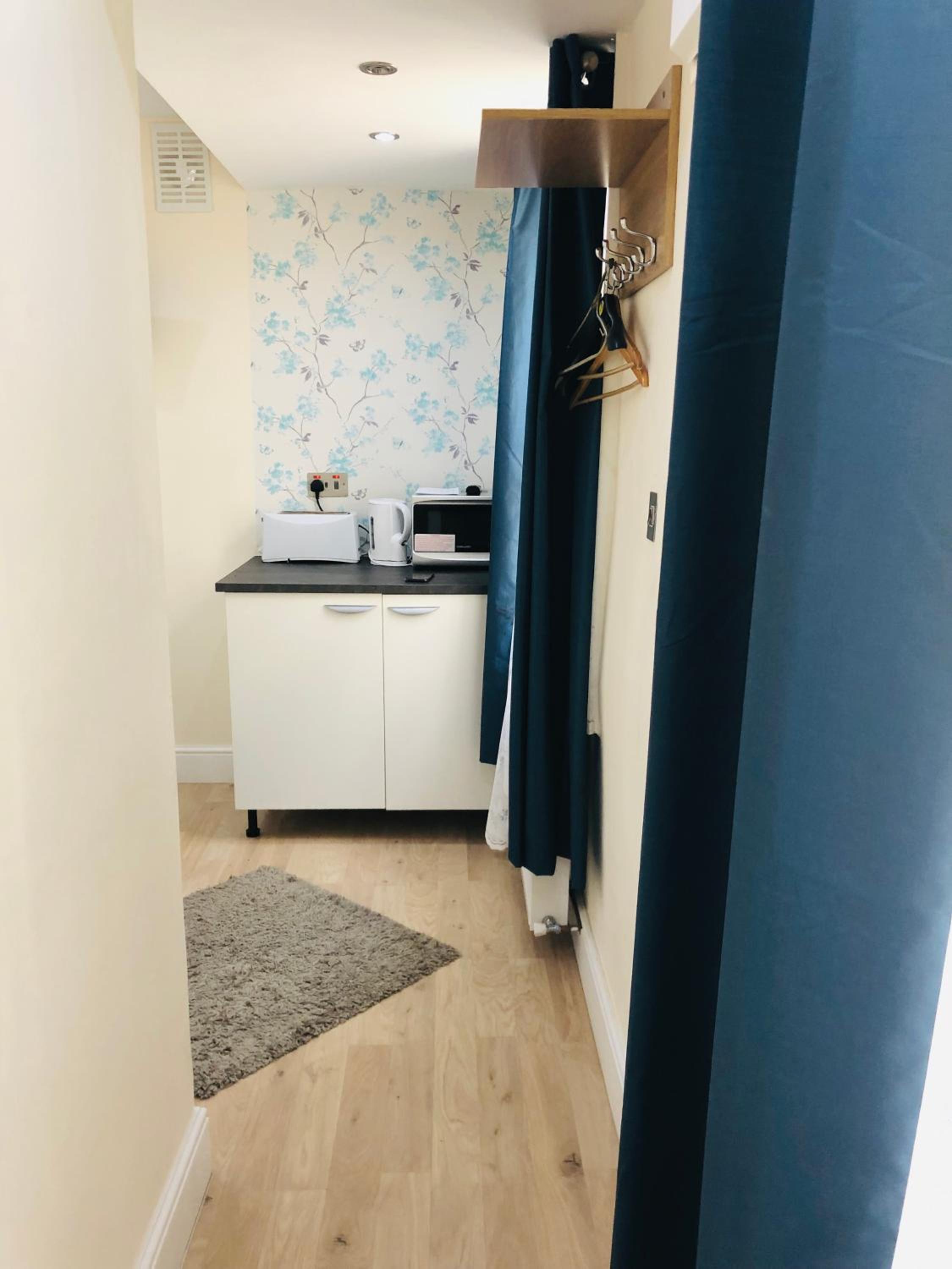 Studio Apartment photo 3