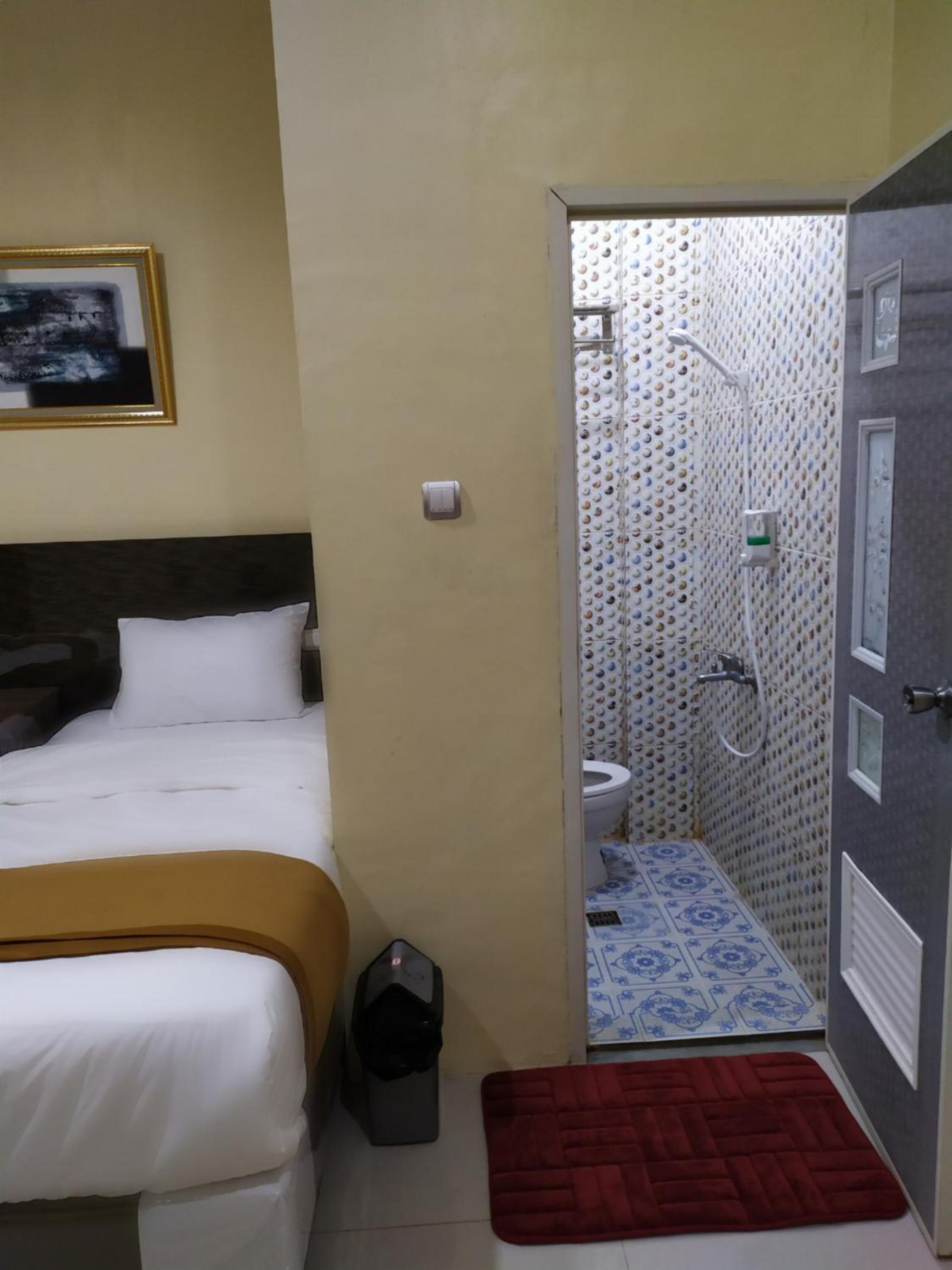 Deluxe Double or Twin Room - Photo 3