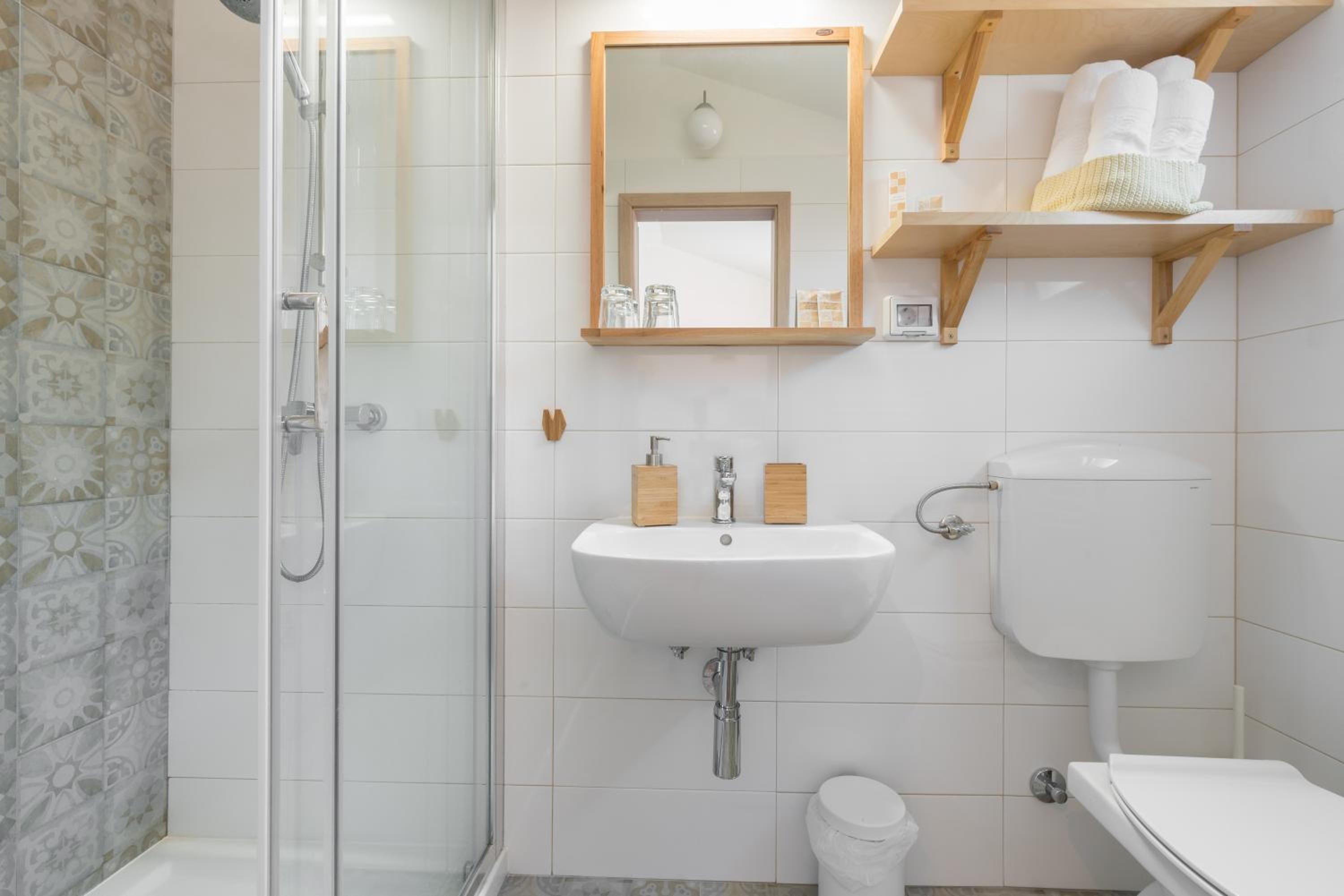 Double Room with Private Bathroom photo 2