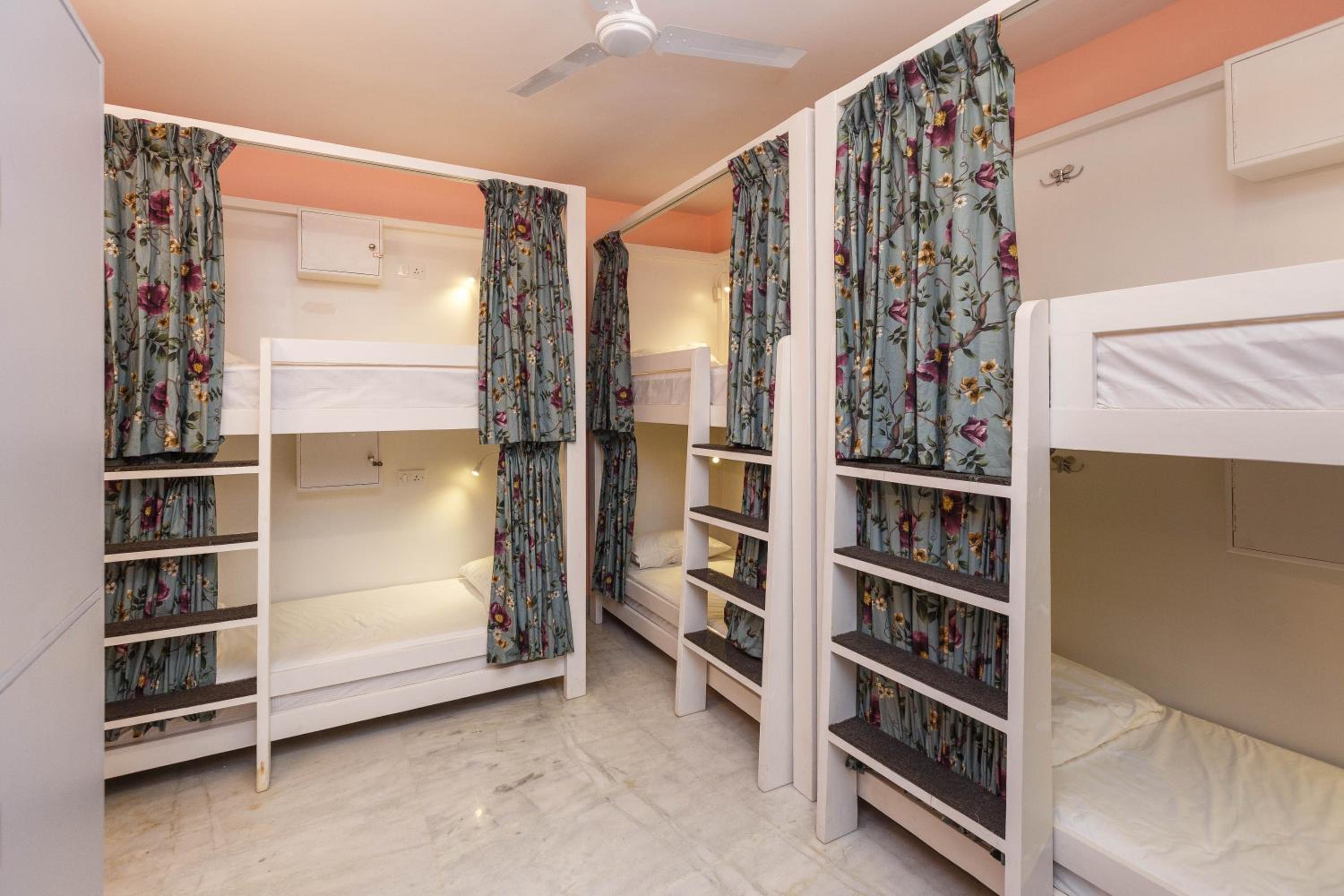 Bed in 6-Bed Female Dormitory Room photo 2