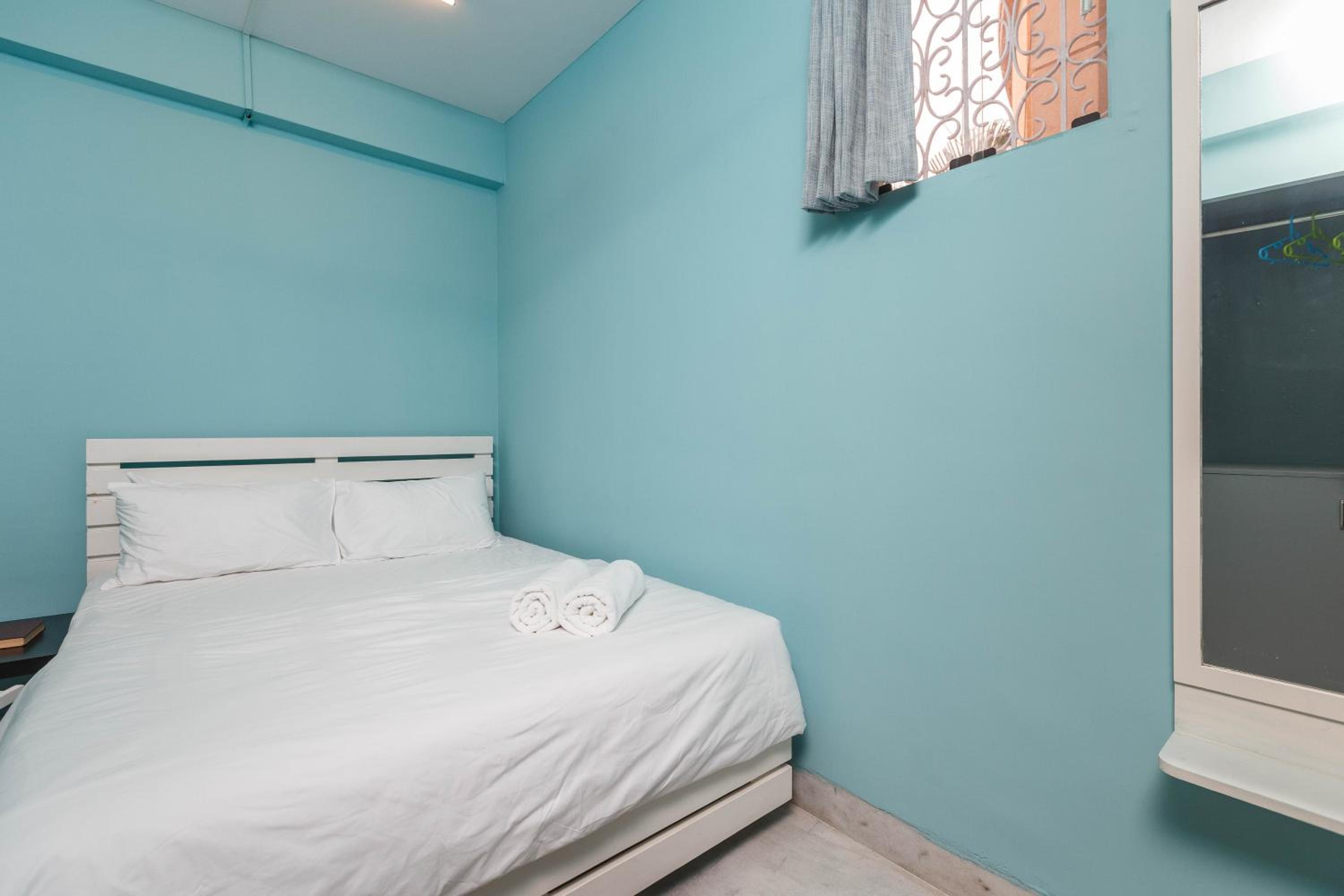 Large Double Room - Photo 1