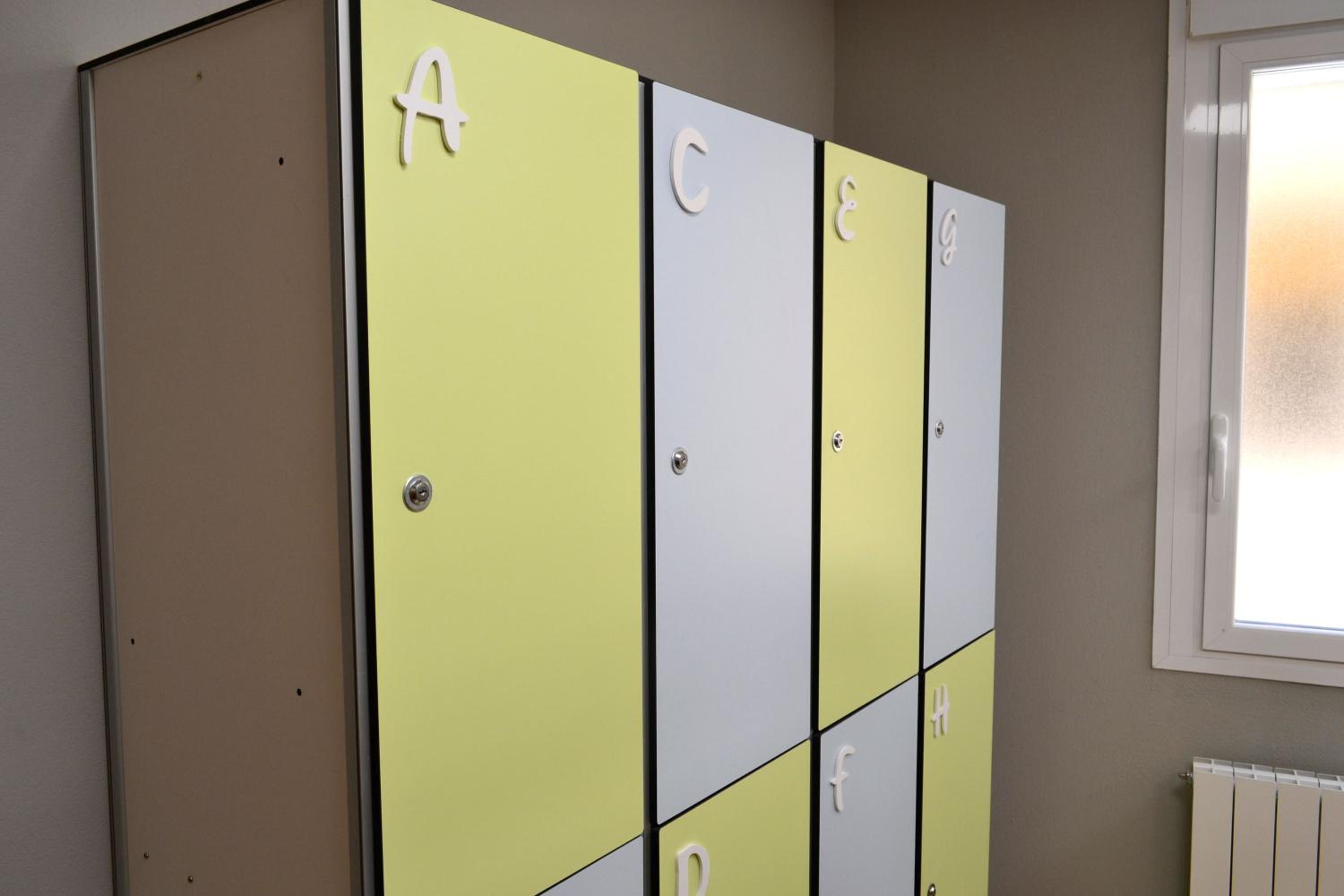 Bunk Bed in 8-Mixed Dormitory Room photo 2