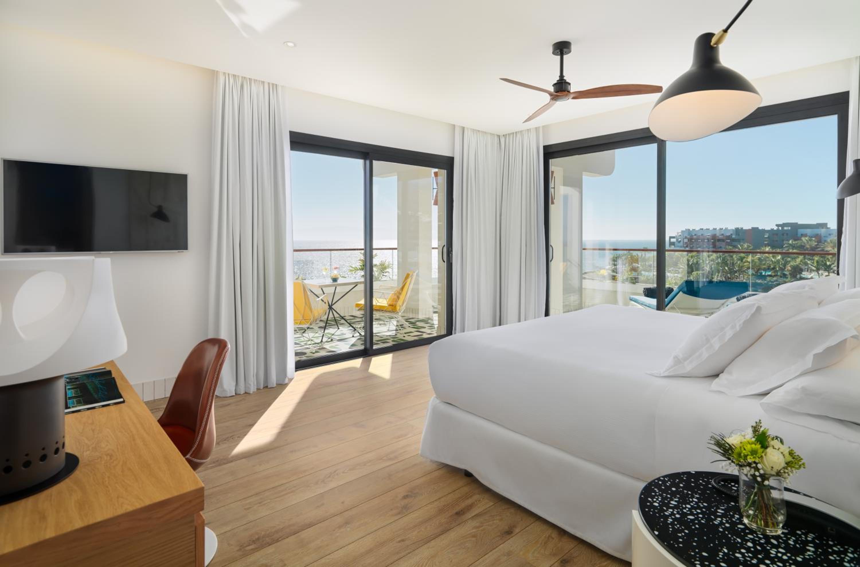 Suite Privilege (1 Adult + 2 Children)