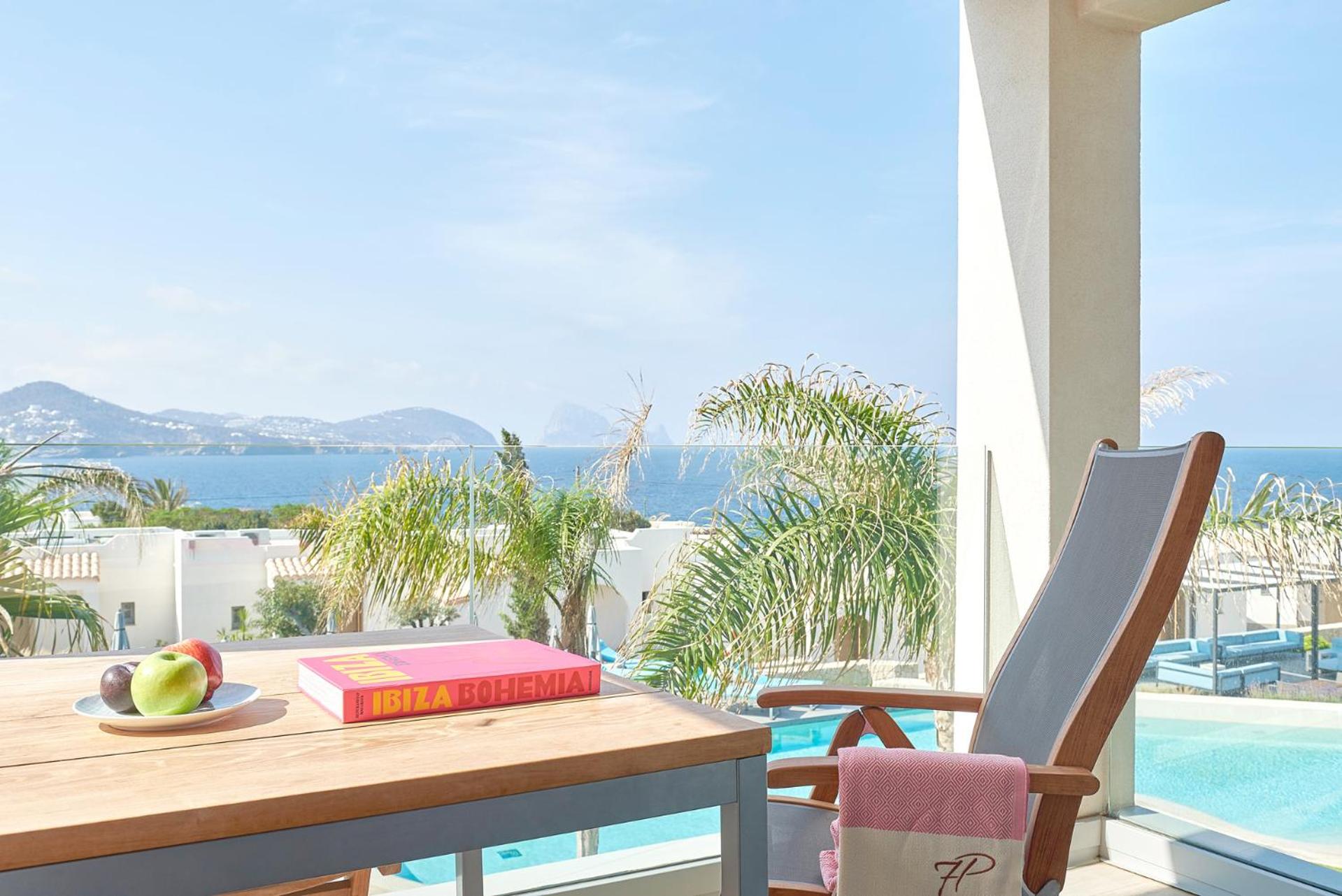 Laguna Infinity Suite photo 3