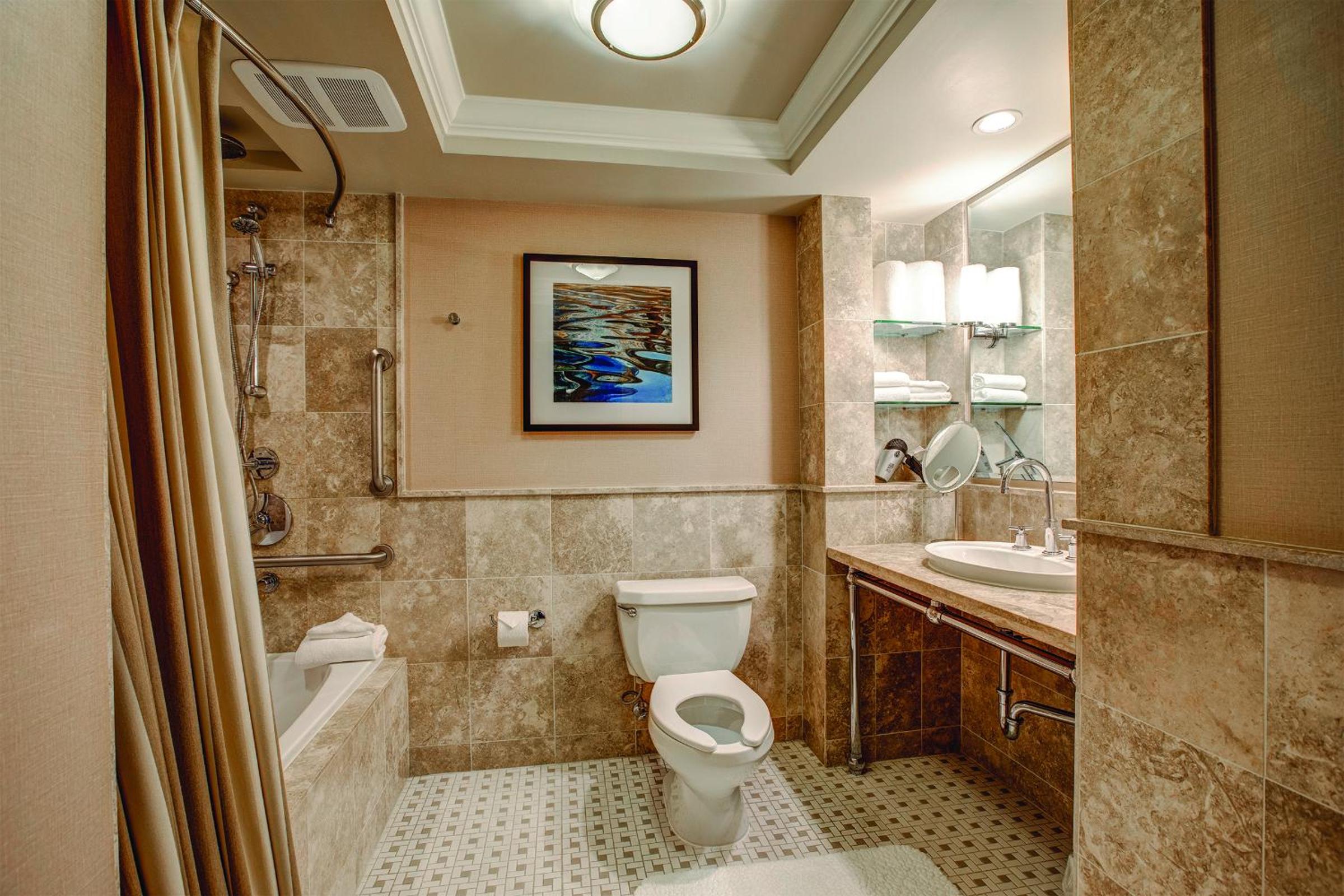 King Room - Disability Access photo 2