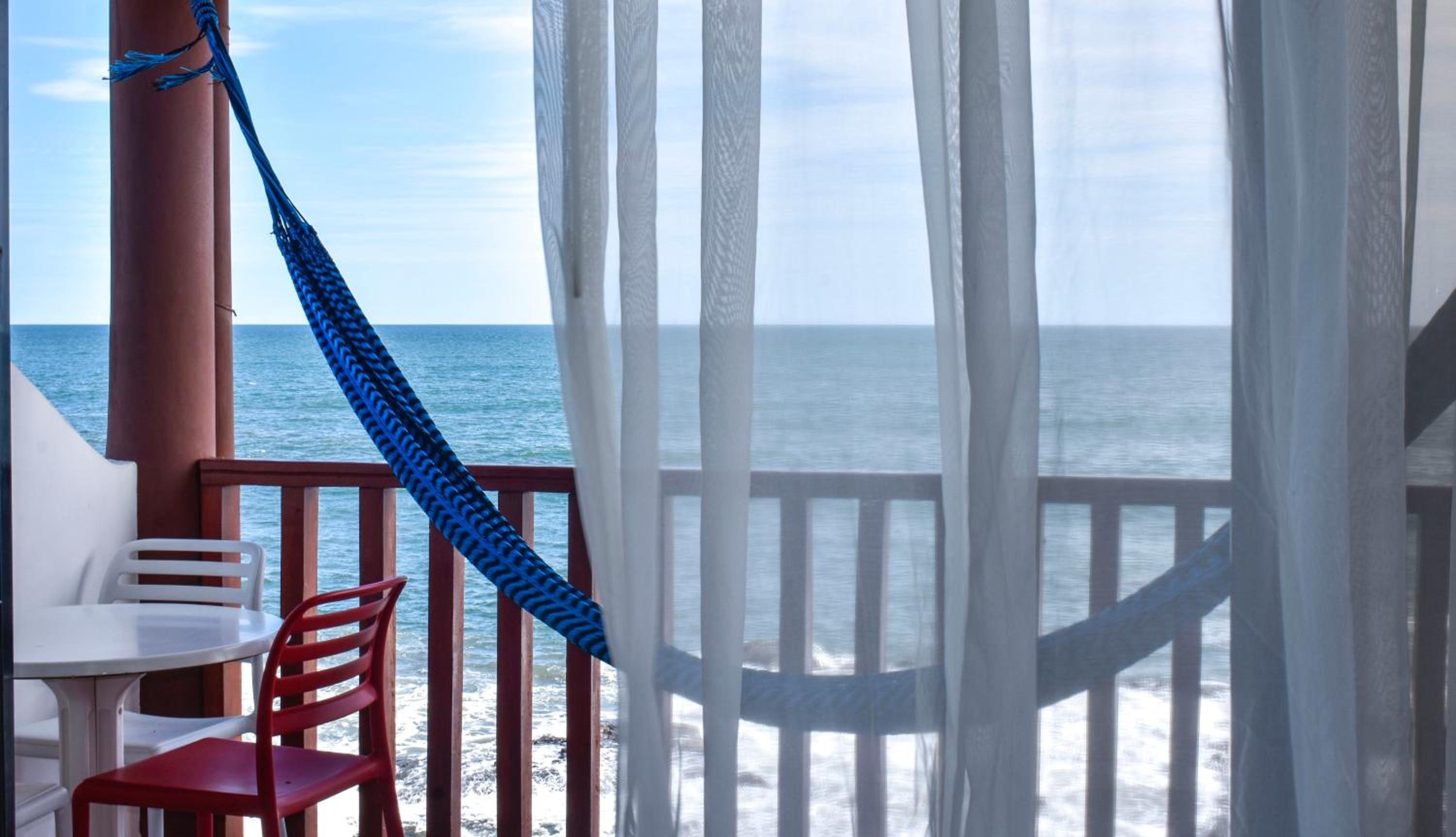 Family Room with Sea View photo 3