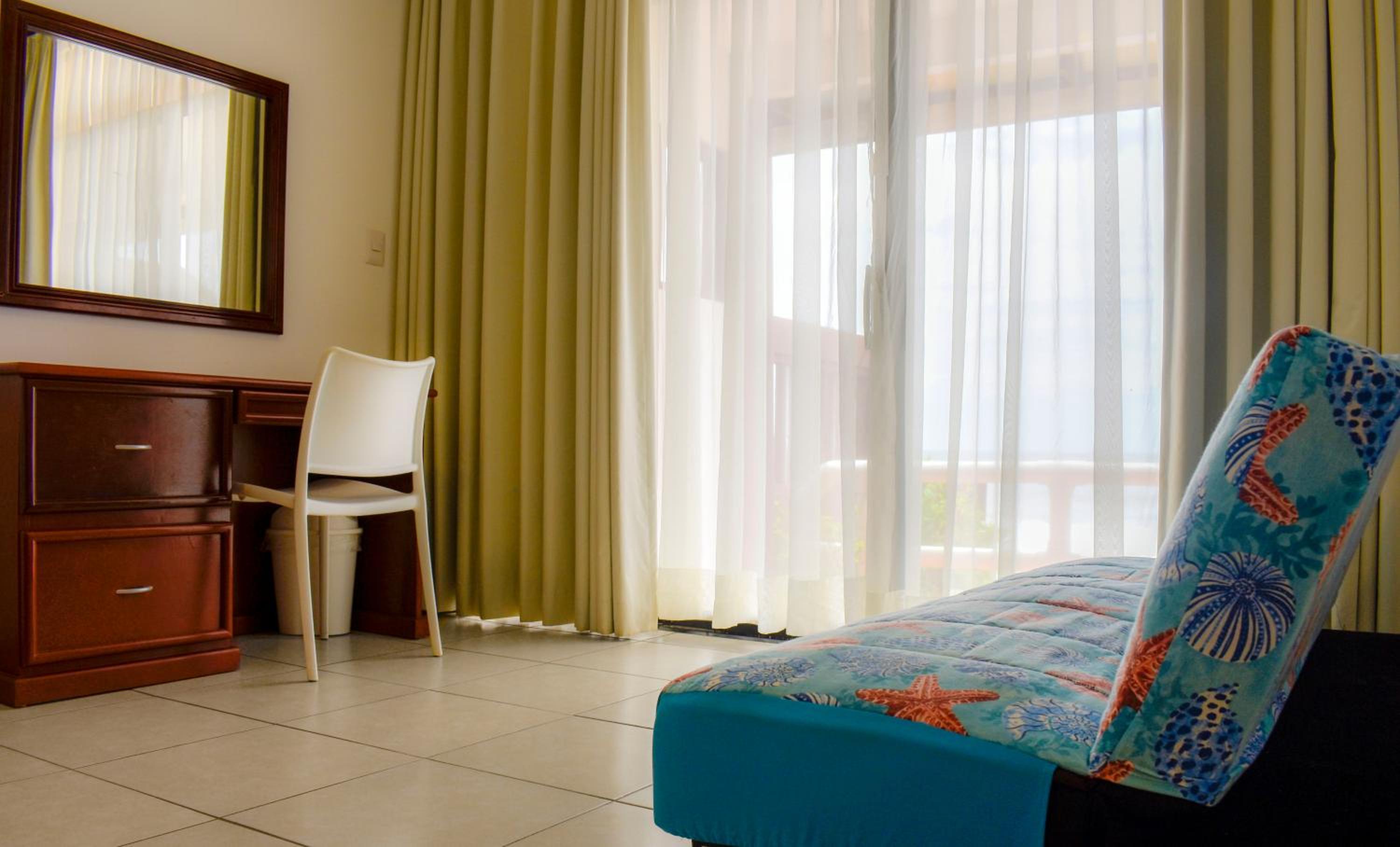 Family Room with Sea View photo 1