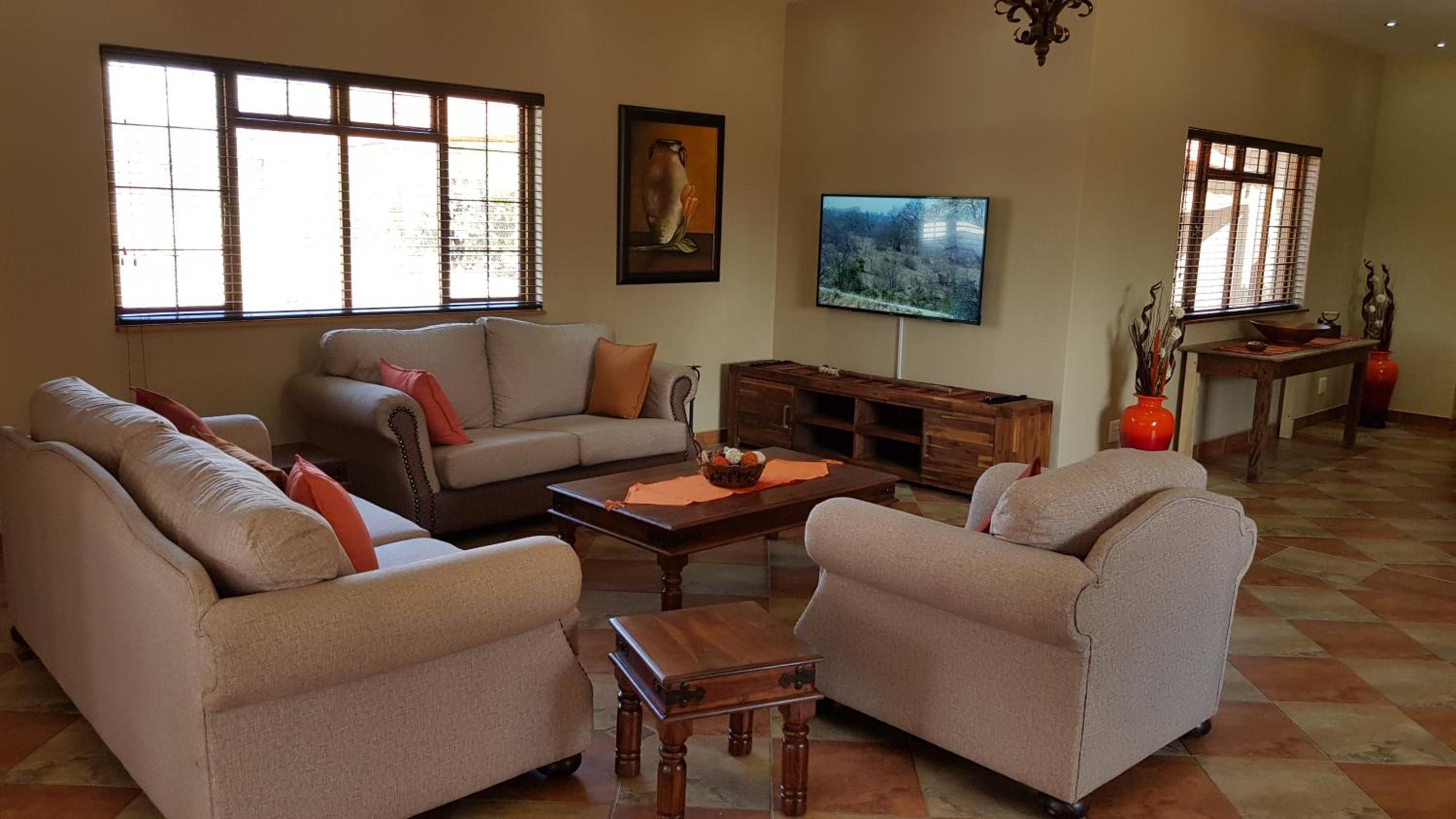 Three-Bedroom Apartment - Photo 30