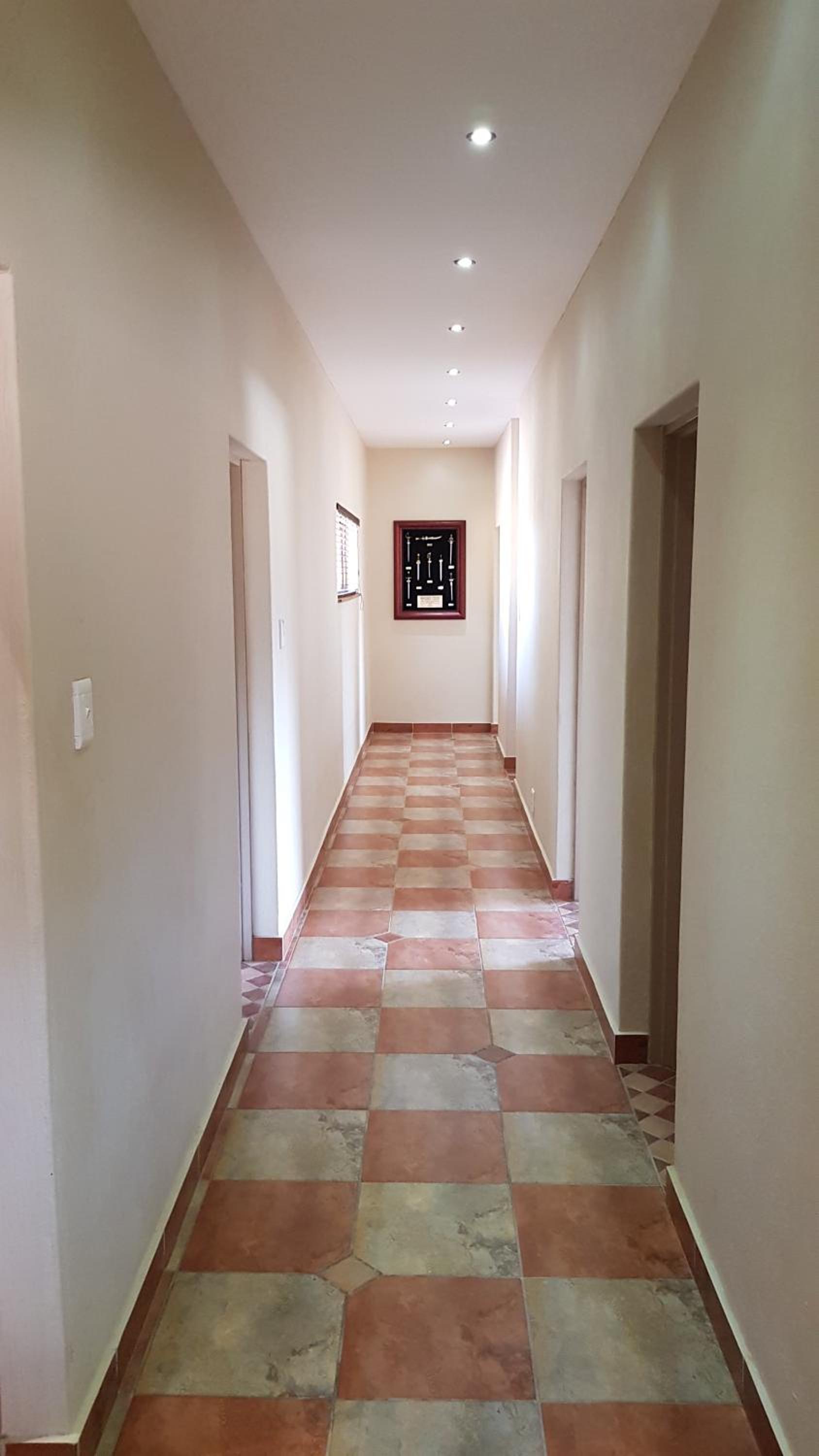 Three-Bedroom Apartment - Photo 43