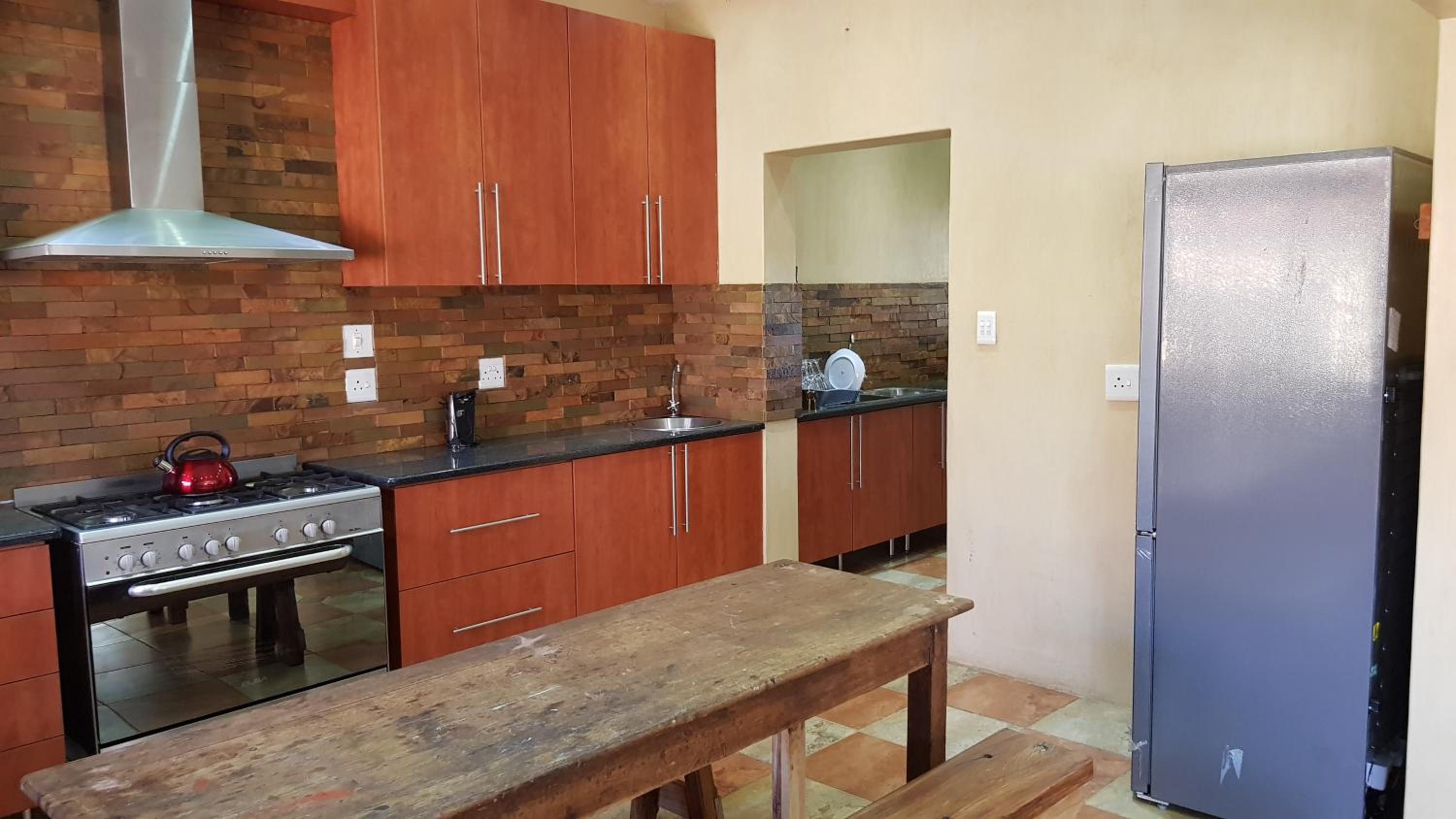 Three-Bedroom Apartment - Photo 12