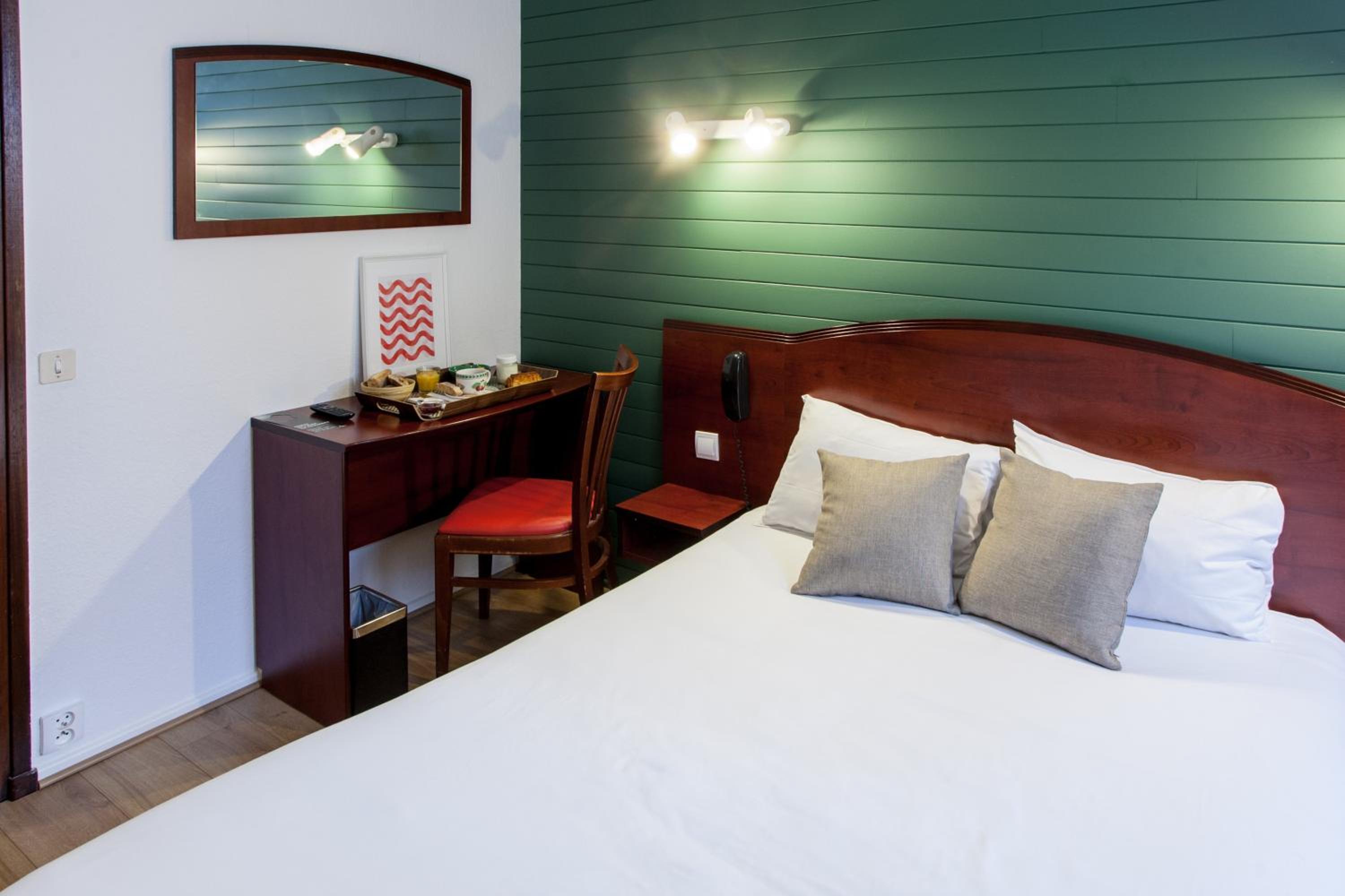 Classic Double Room - Photo 4