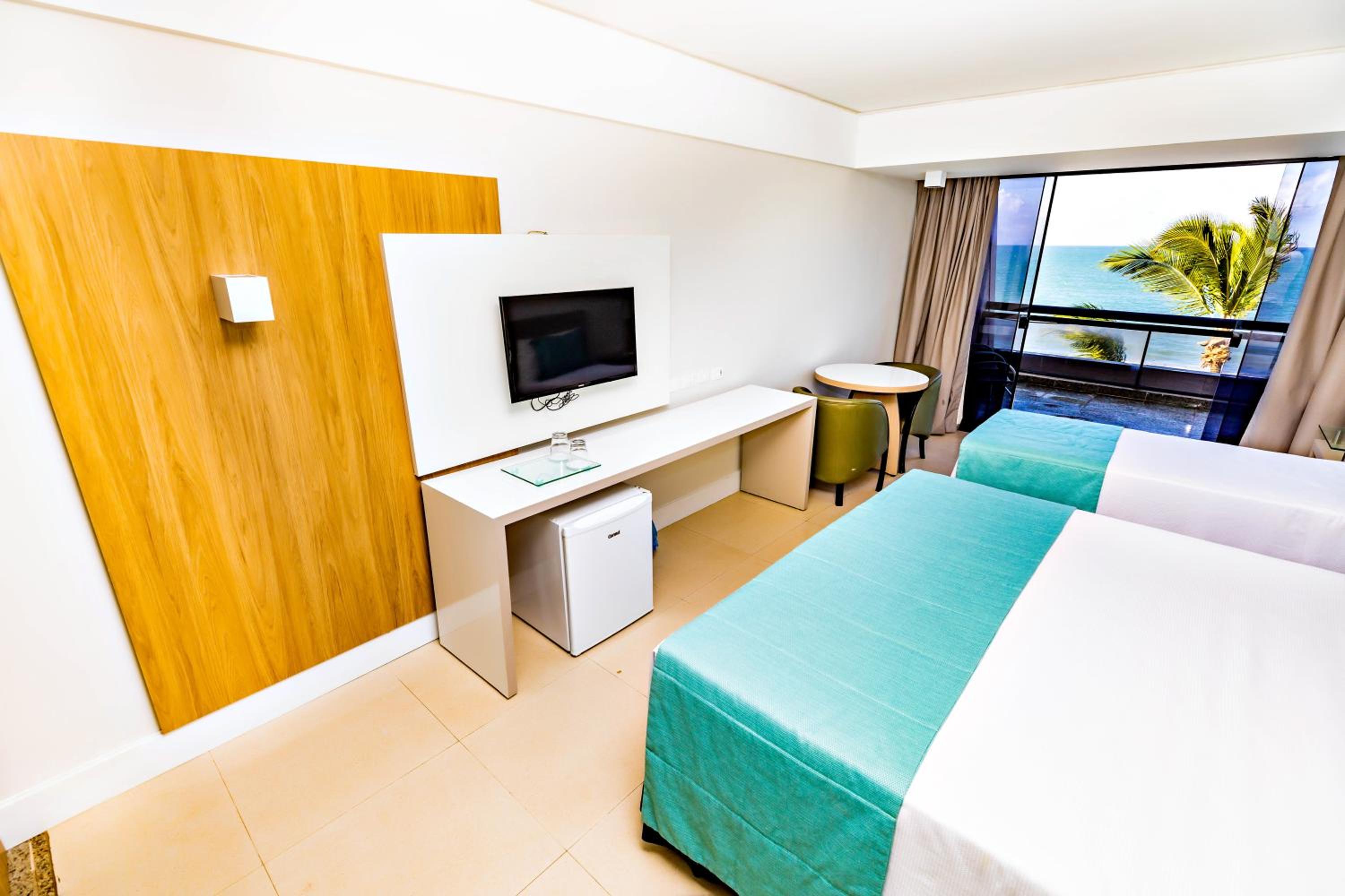 Luxury Double with Sea view (2 Adults + 1 Child) - All Inclusive Premium thumbnail 6