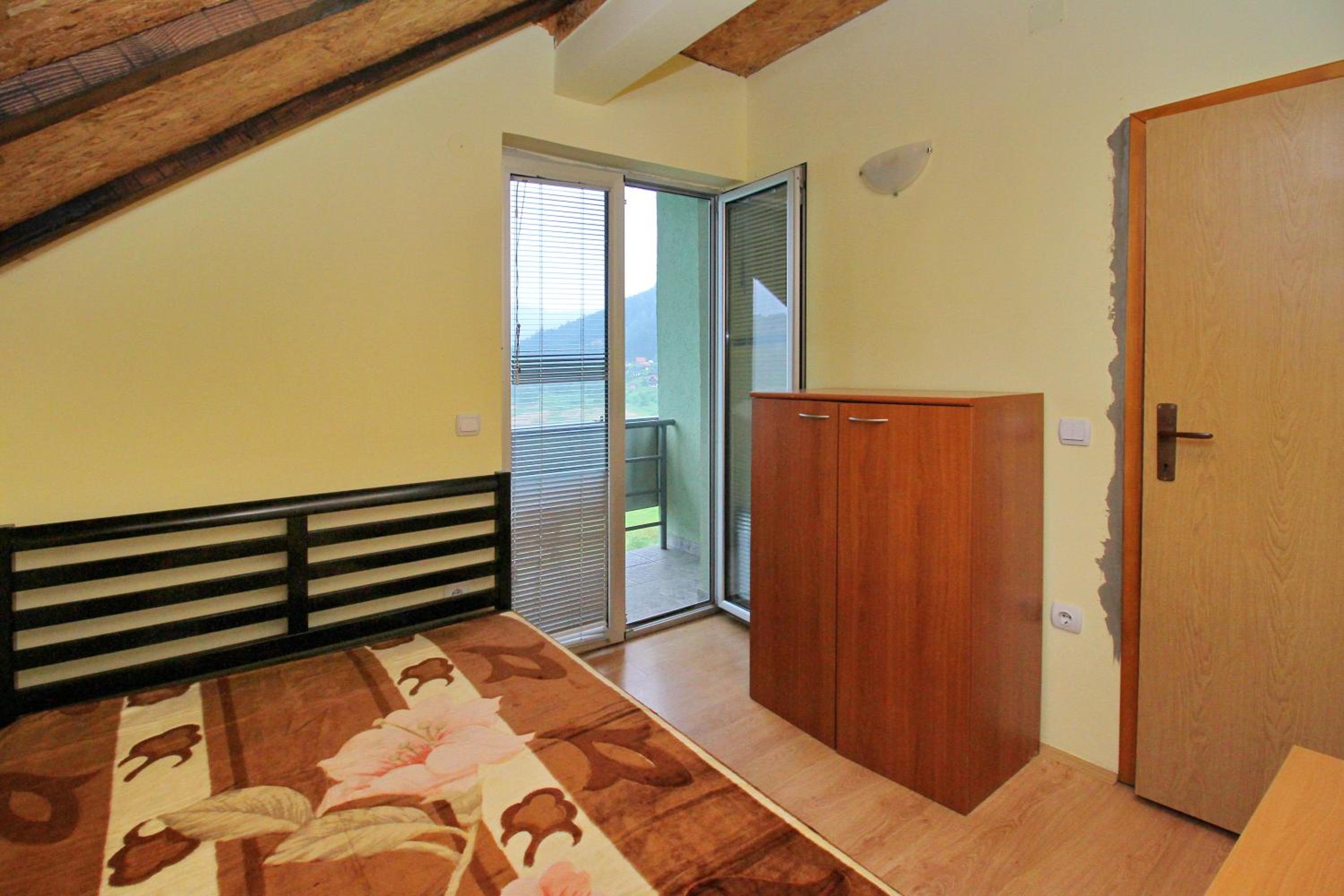 Apartment with Lake View photo 2