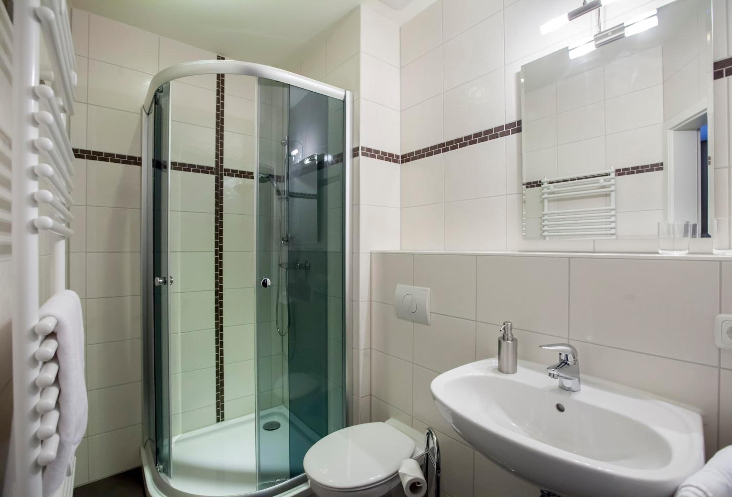 Double Room - Photo 2
