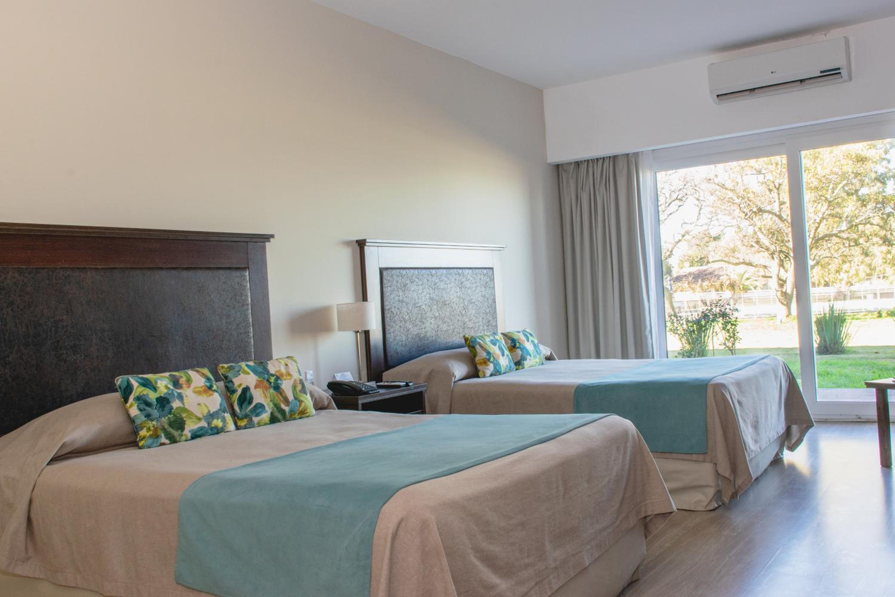 Double Room with Two Double Beds - Non-Smoking