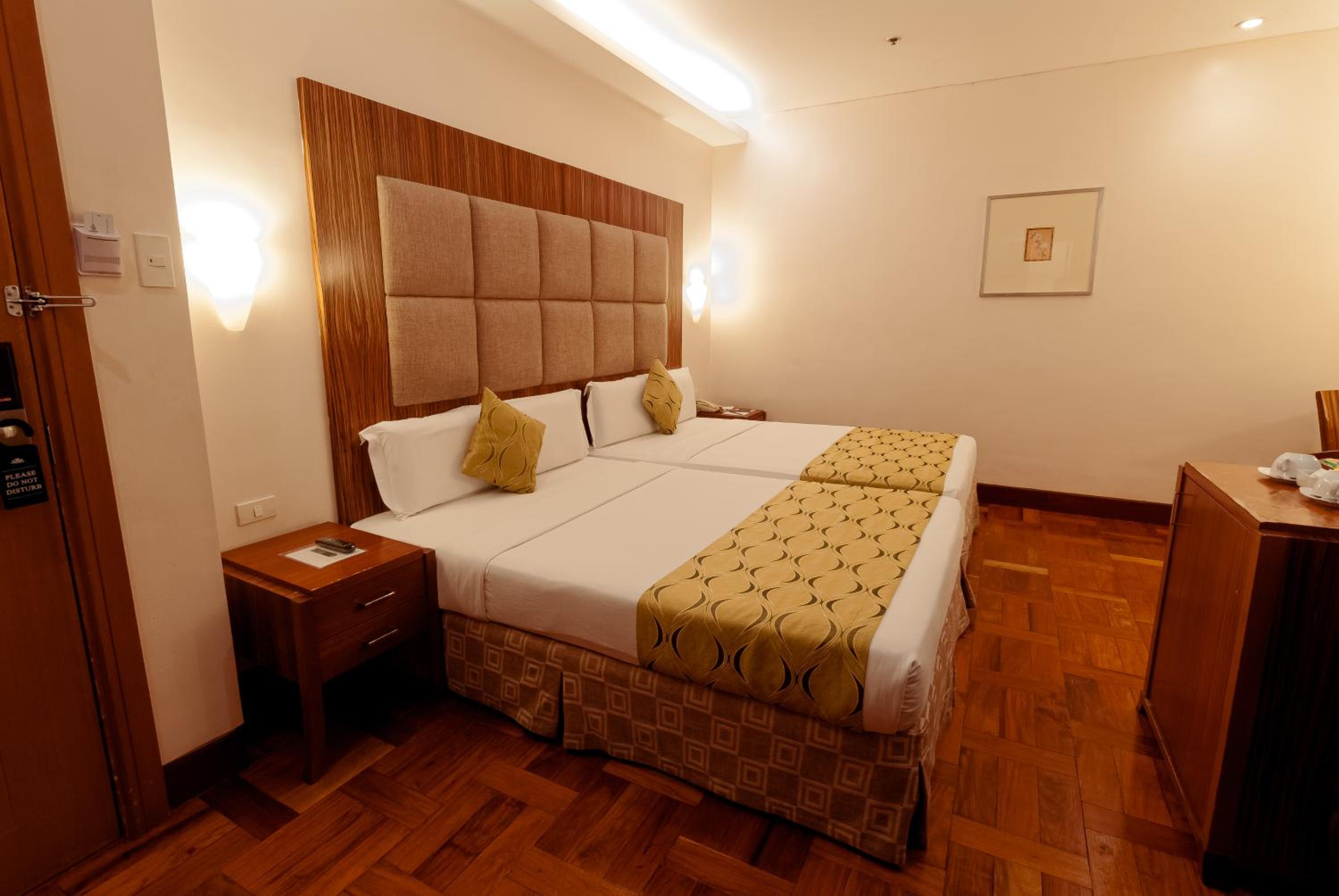 Deluxe Twin Room - Photo 10