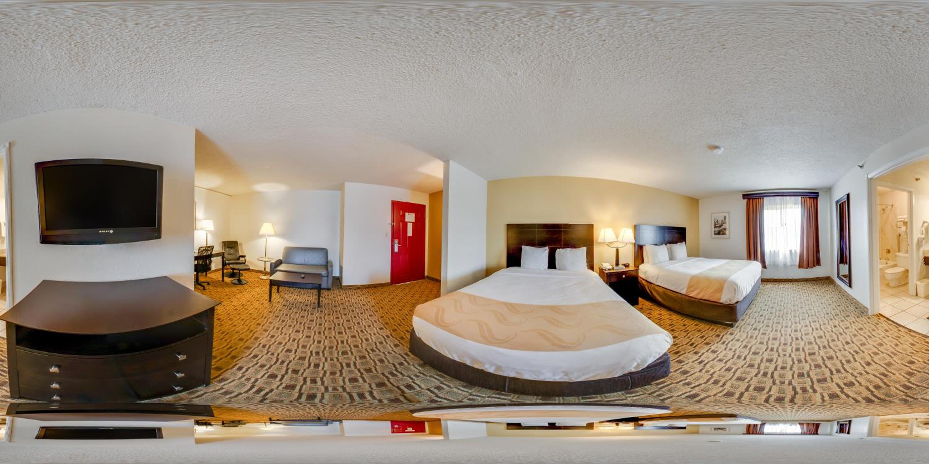 Luxury Queen Suite with Two Queen Beds - Non-Smoking - Photo 1