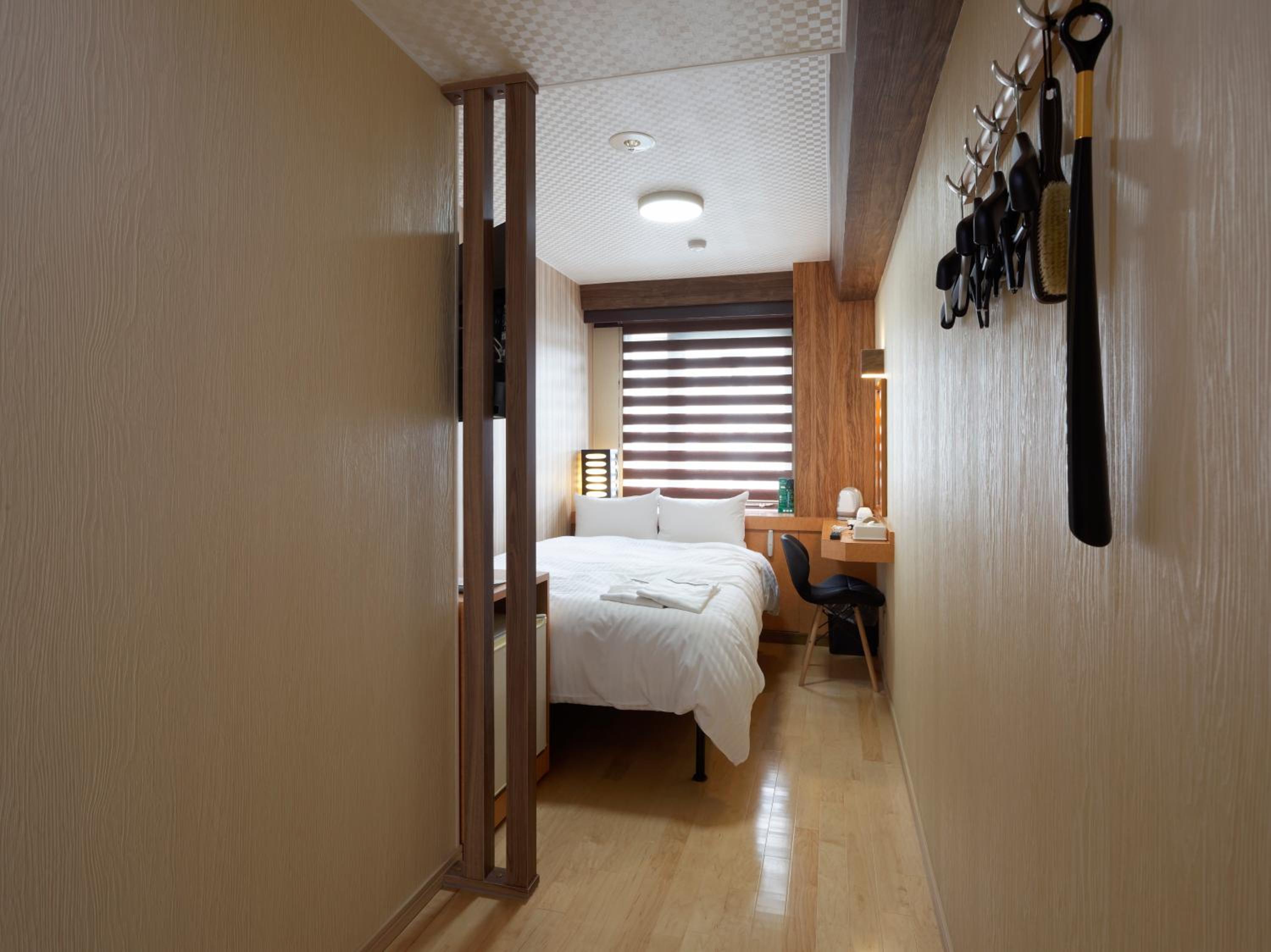 Economy Double Room - Non-Smoking - Photo 4