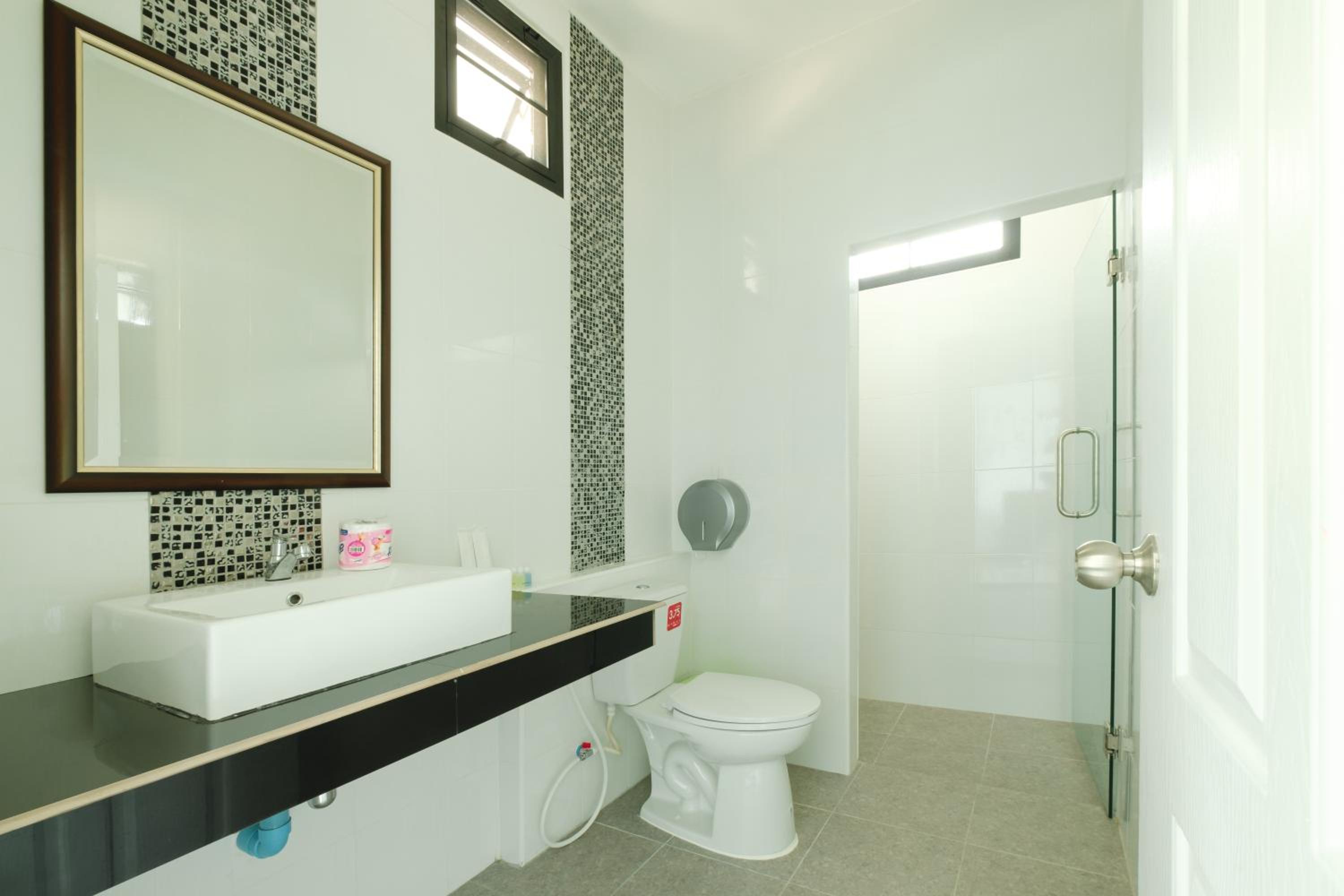 Deluxe Villa - Photo 12