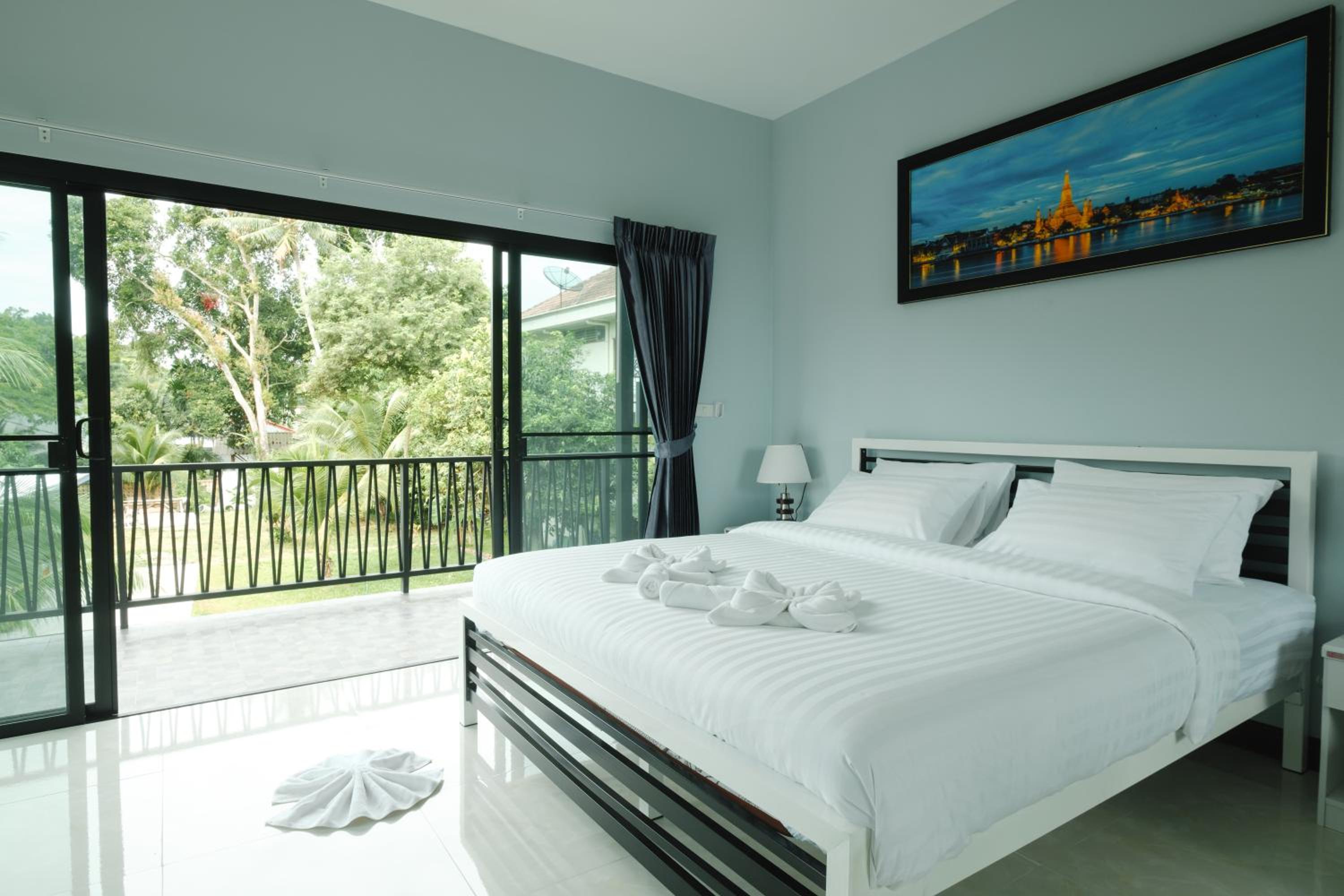 Deluxe Villa - Photo 9