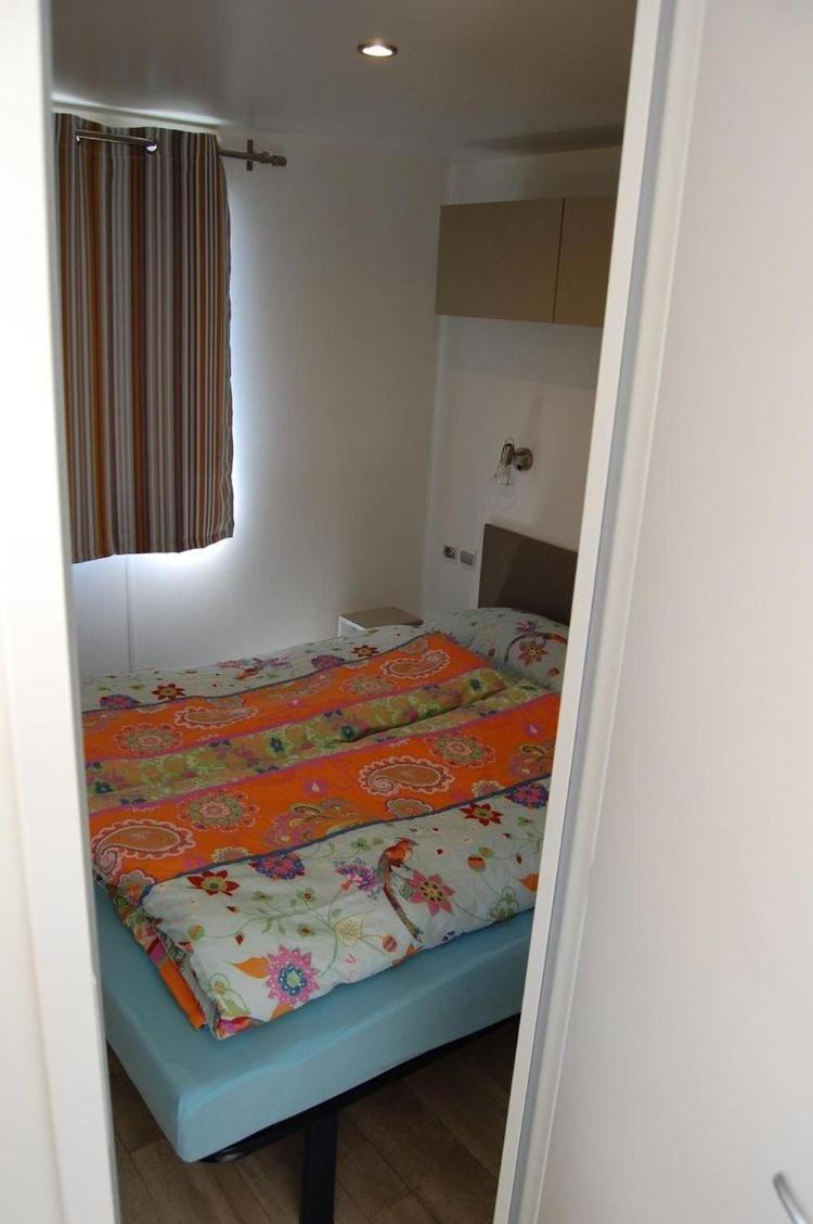 Mobile Home photo 1