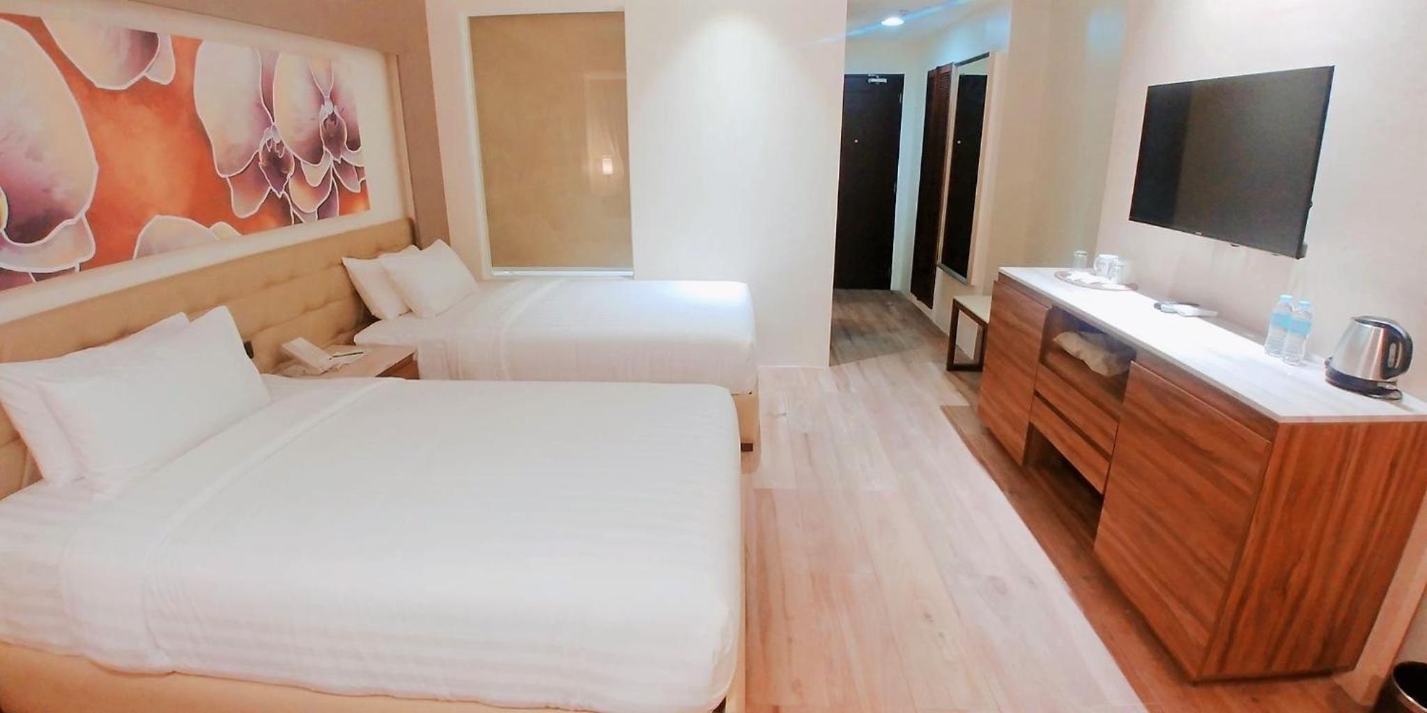 Premier Room - Photo 5