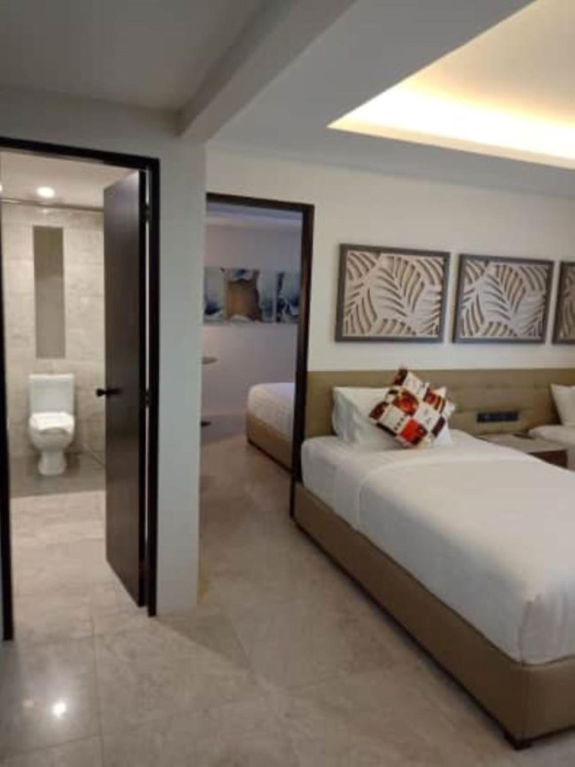 Family Room - Photo 14