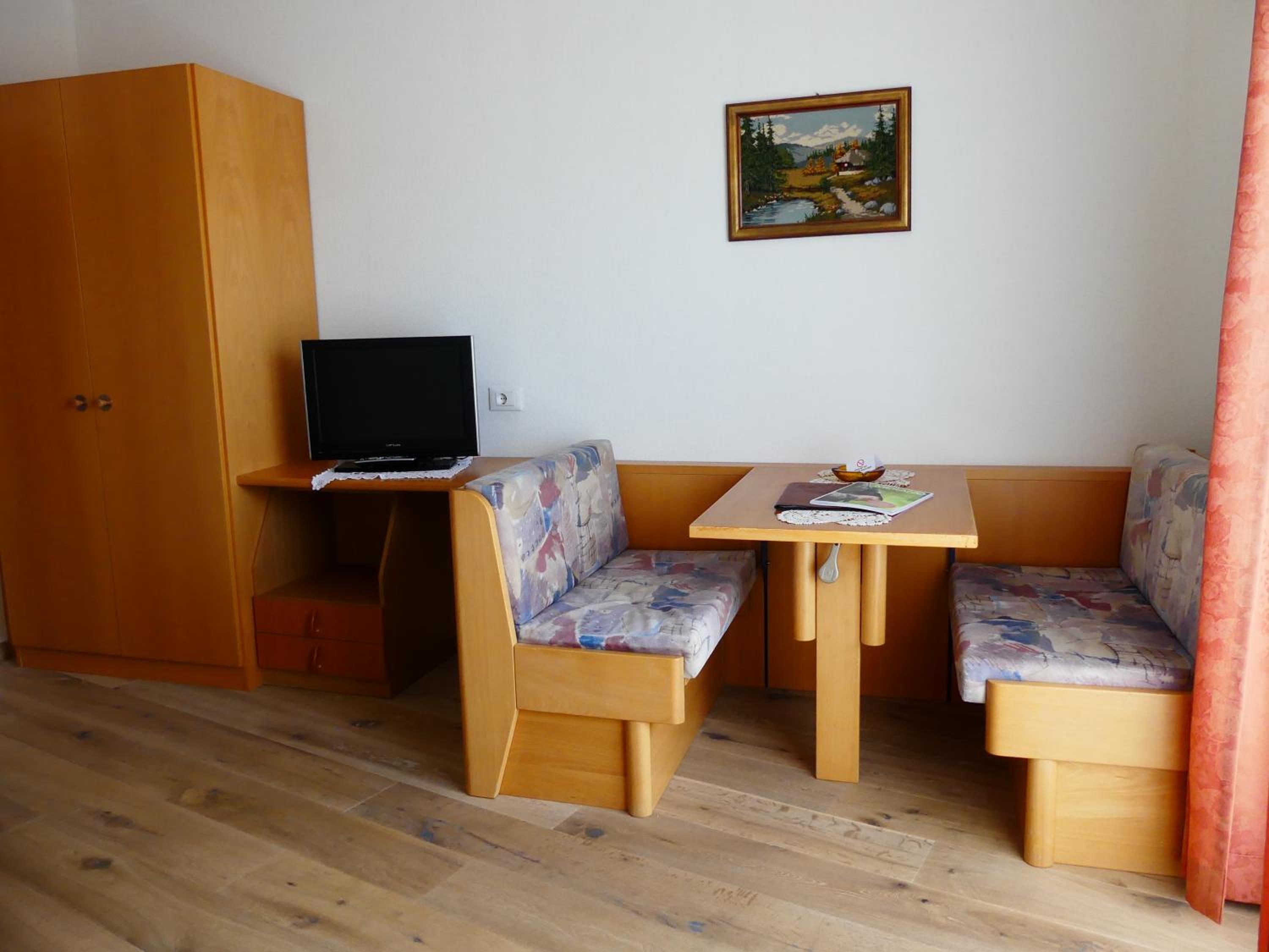 Single Room with Balcony photo 3