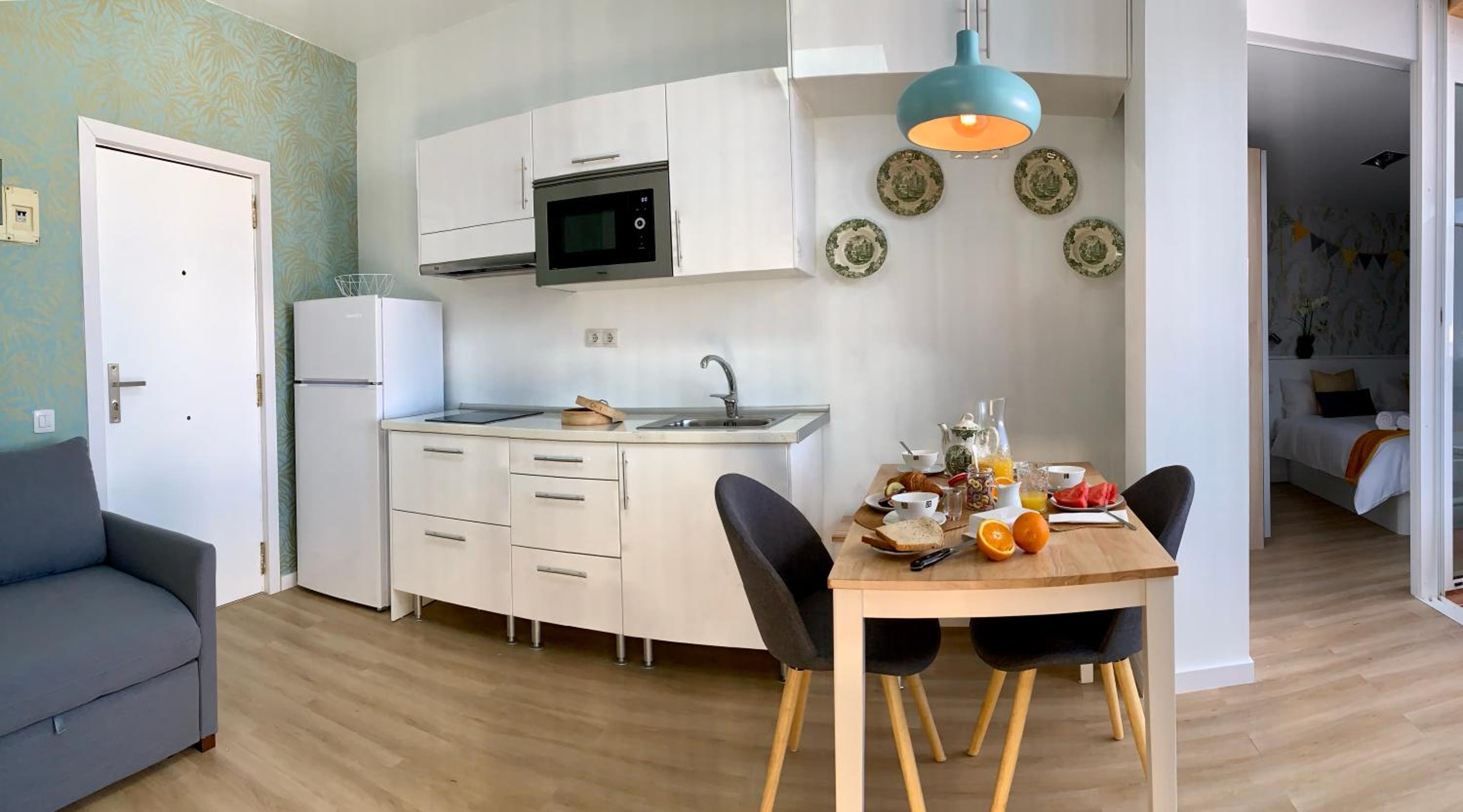 One-Bedroom Apartment - Photo 6