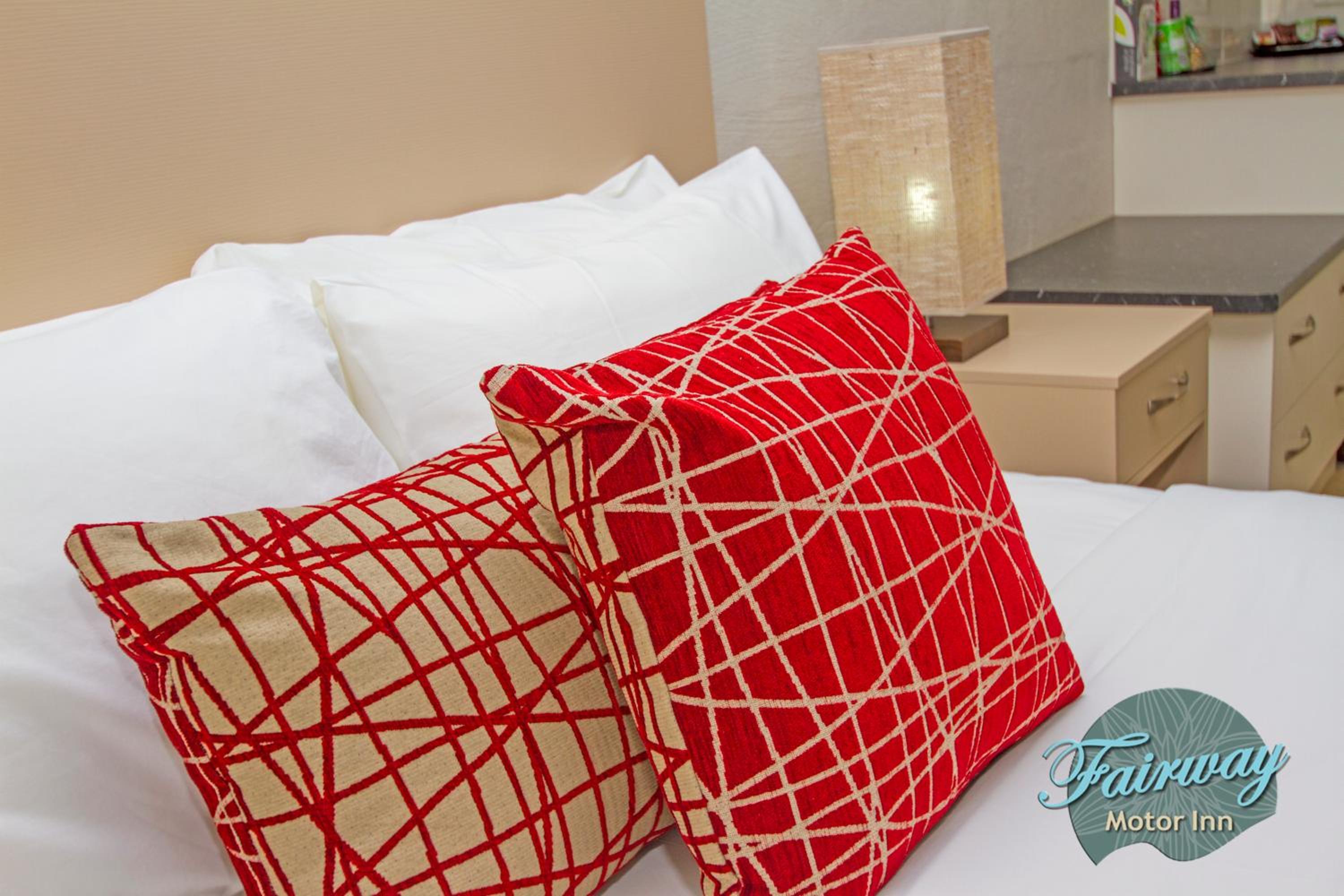 Deluxe King Room - Photo 5