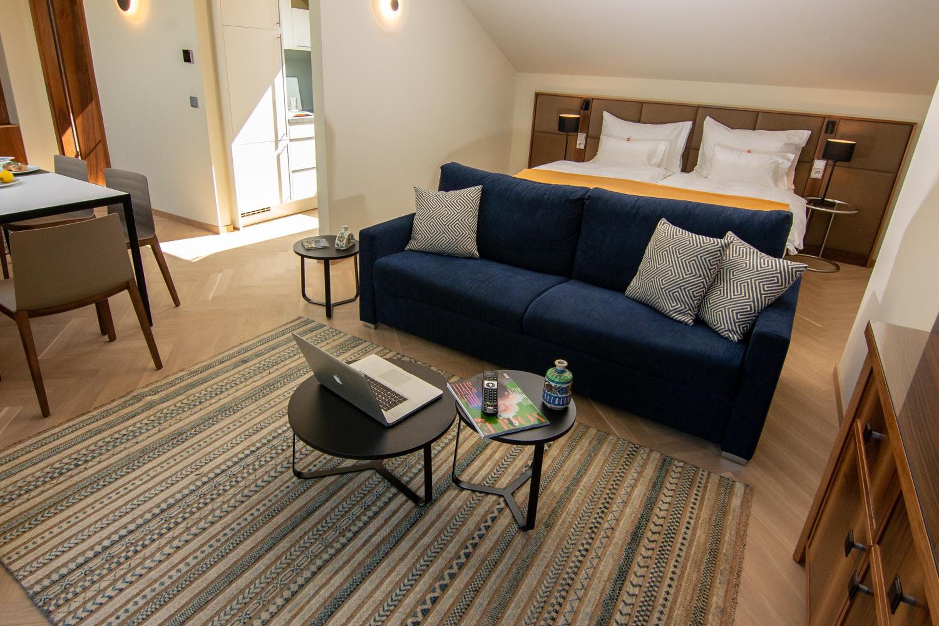 Studio Apartment