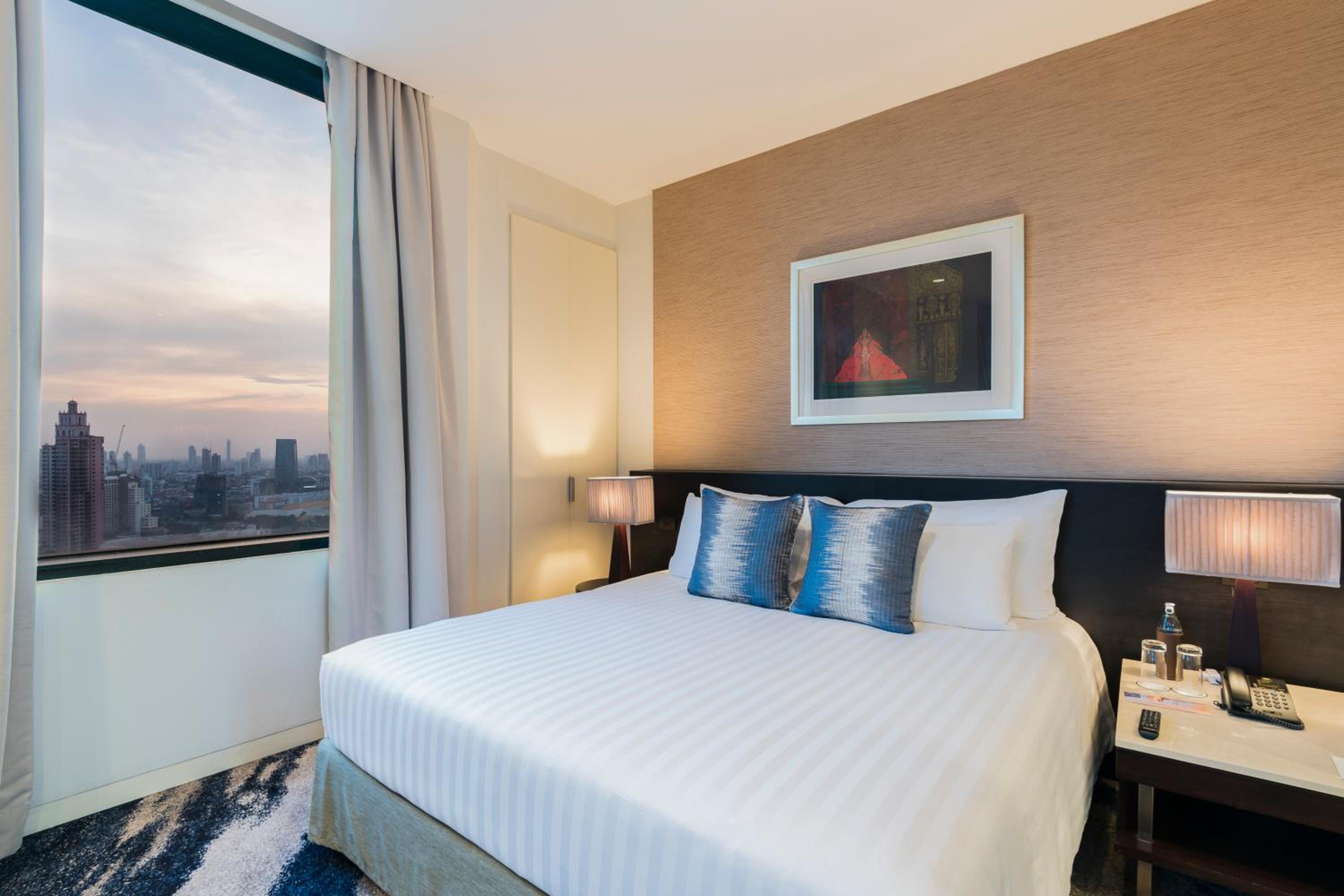 Grand Deluxe King Room photo 3