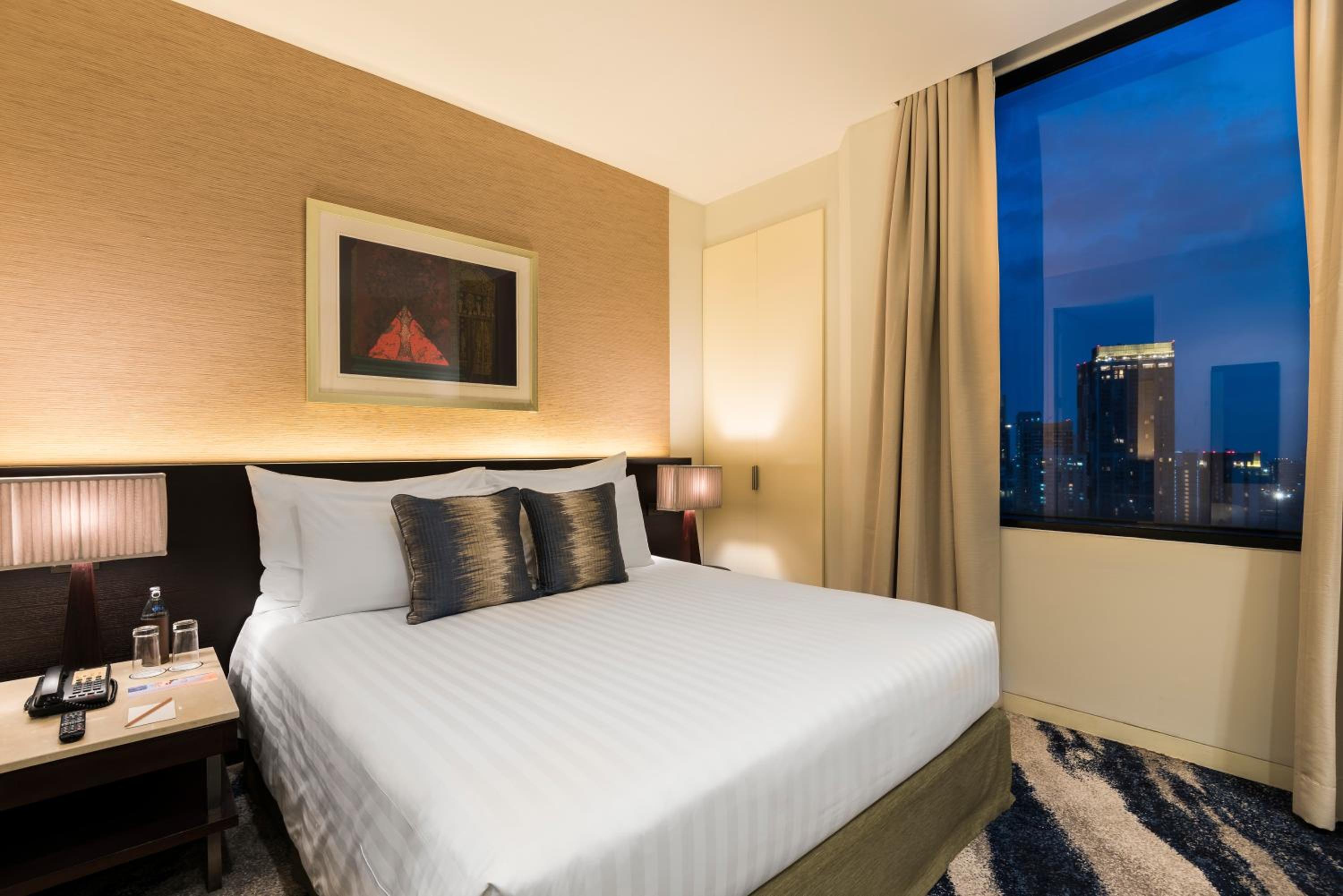 Grand Deluxe King Room photo 1