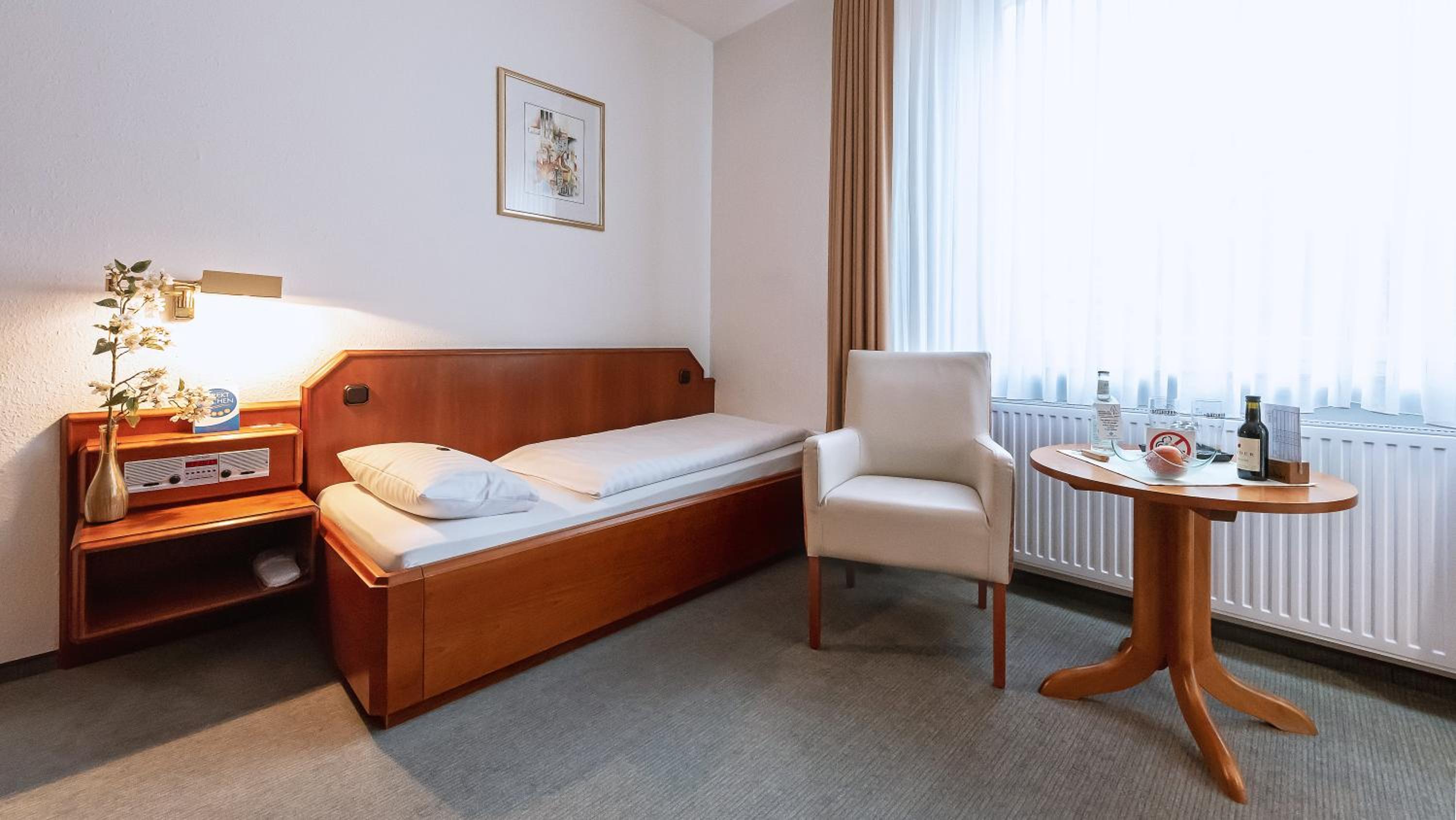 Single Room photo 1