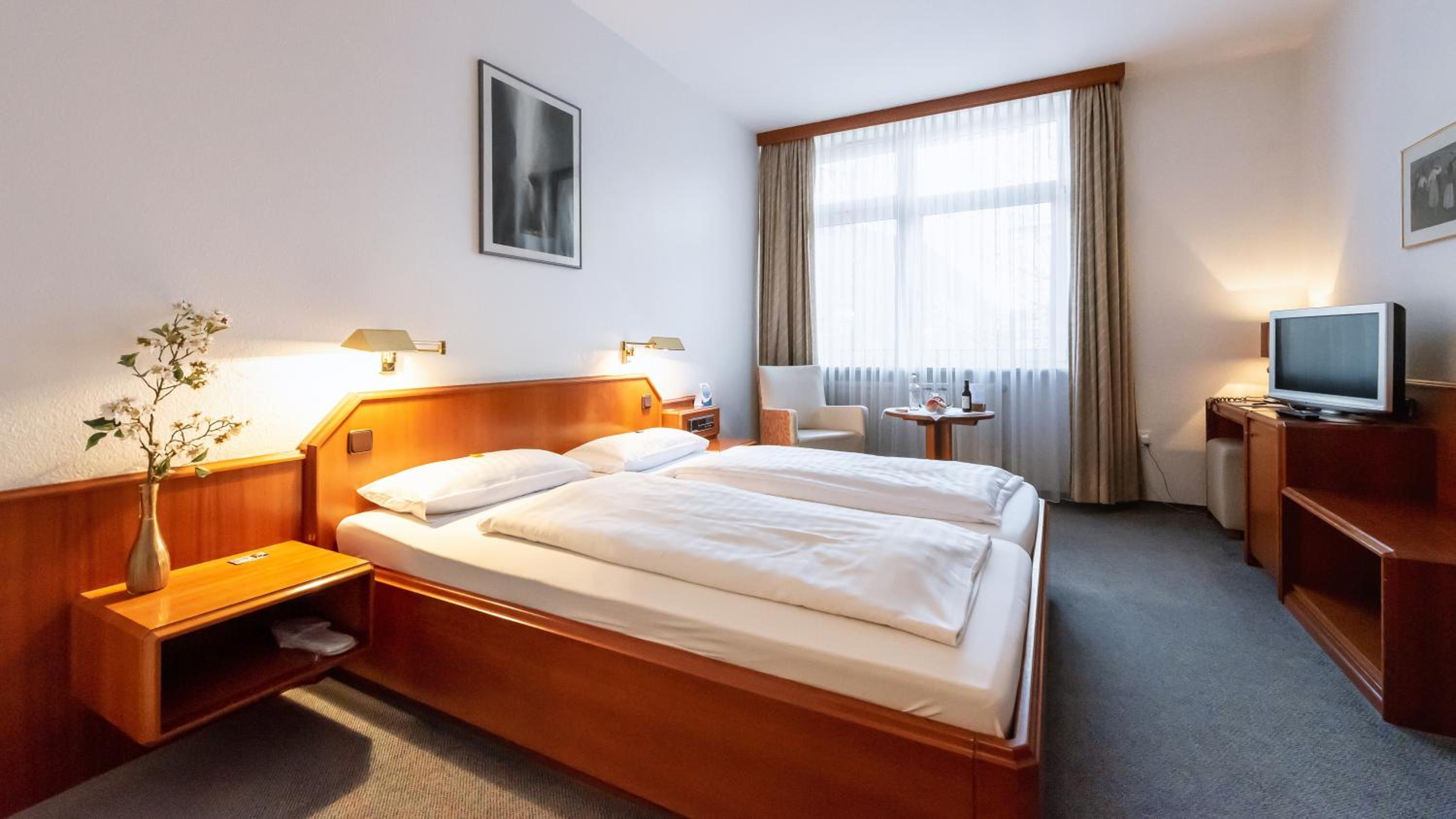 Double Room - Photo 1