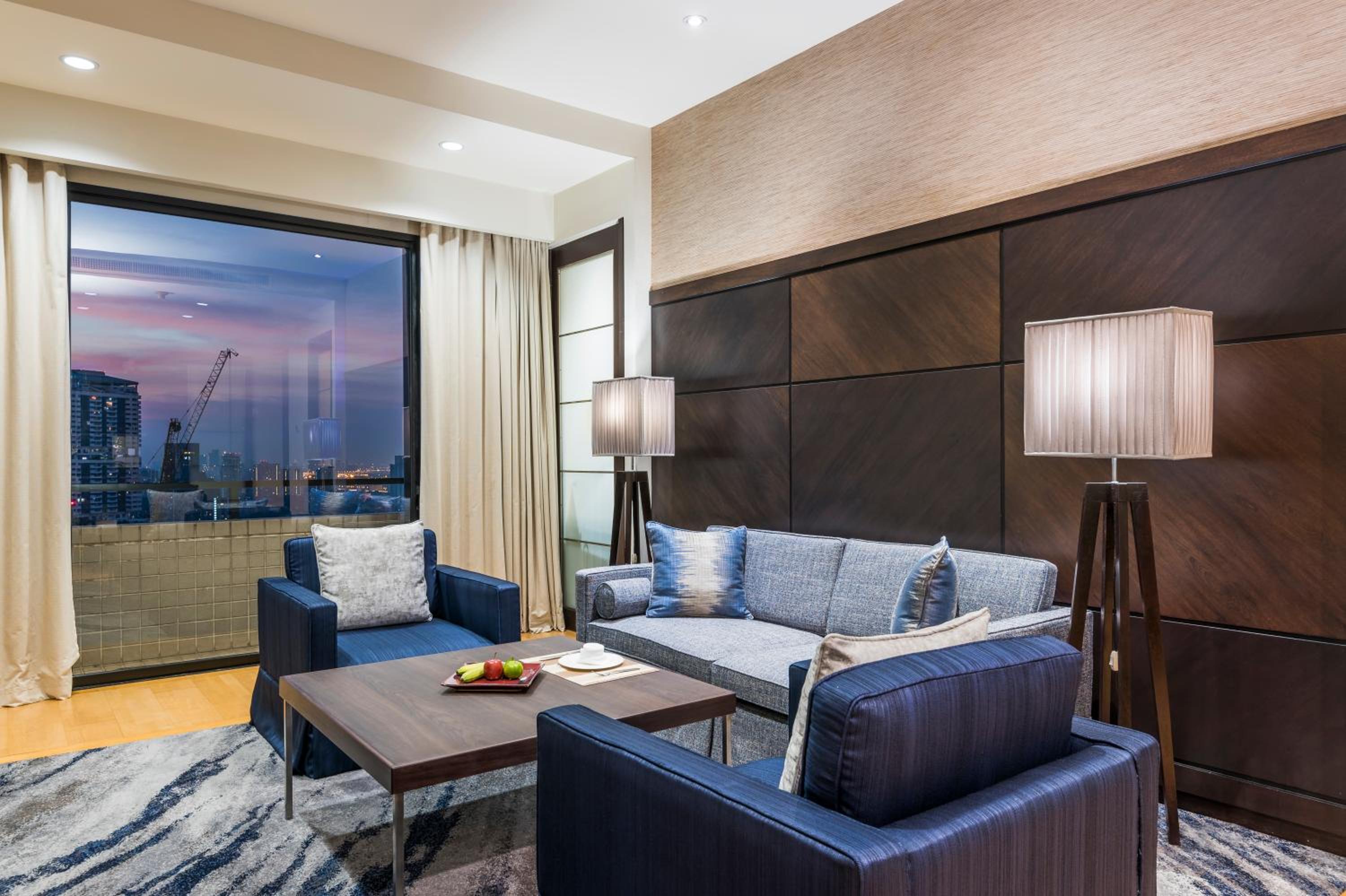 One-Bedroom Suite photo 3