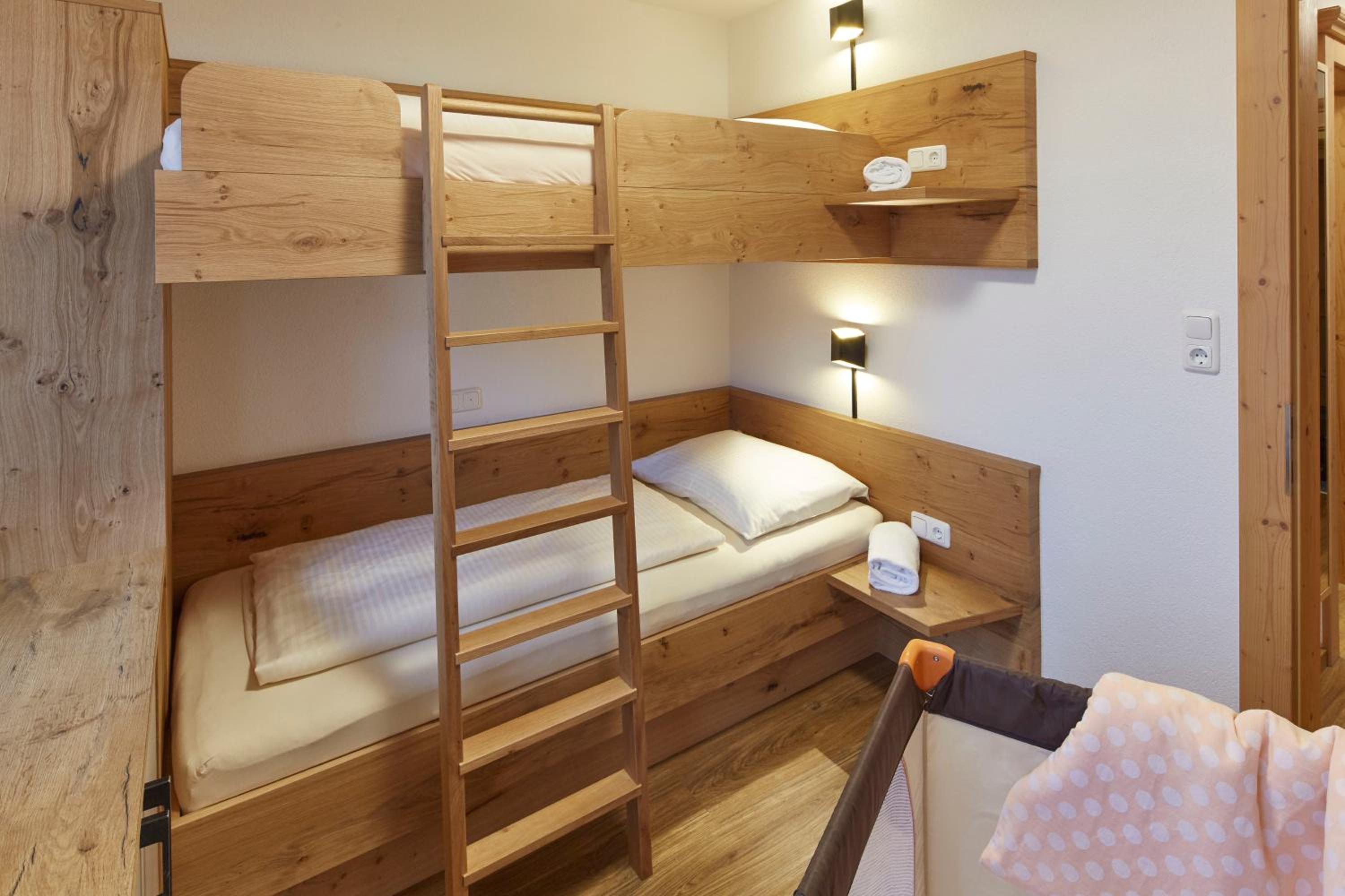 Quadruple Room - Photo 3