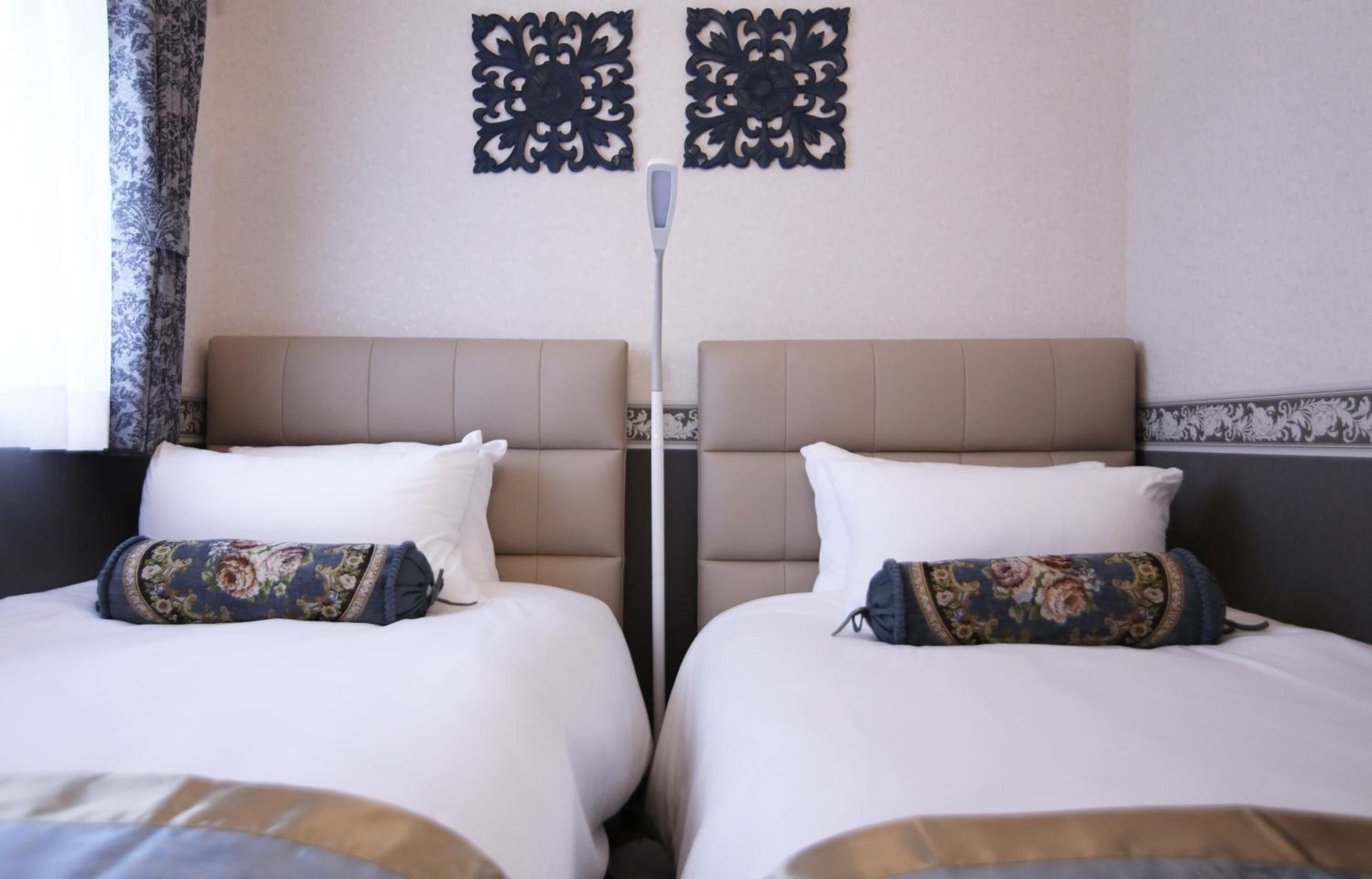 Twin Room with Shower photo 3