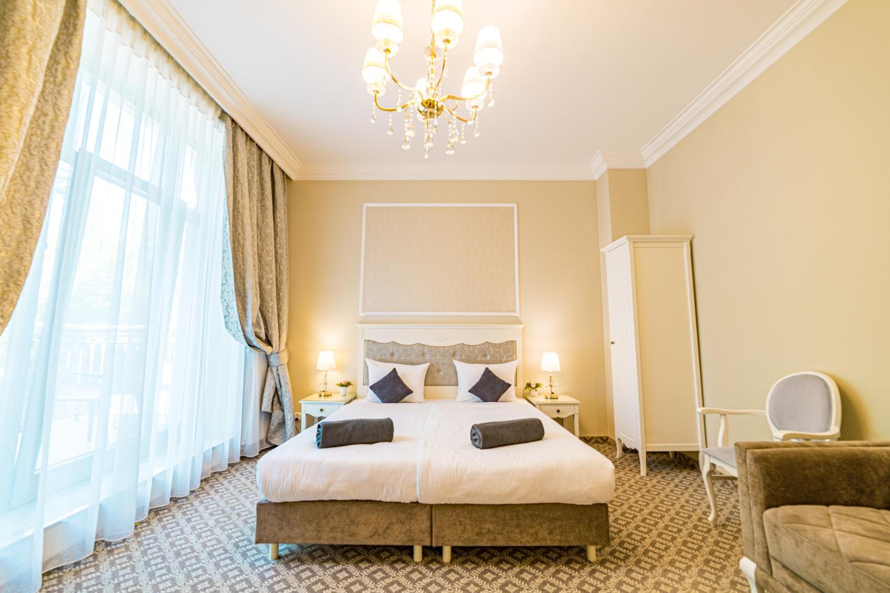 Standard Suite