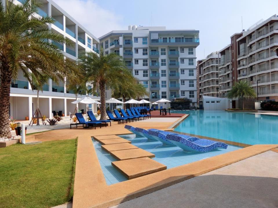 Apartment with Sea View - Photo 6