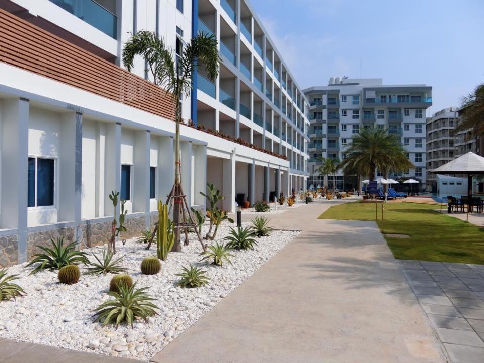 Apartment with Sea View - Photo 3